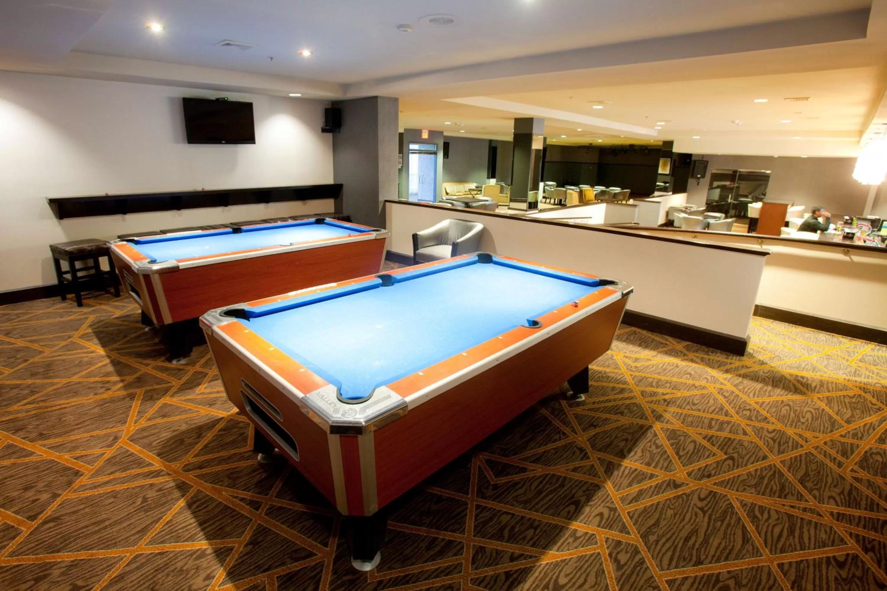 Lounge or bar in Midland Plaza Hotel