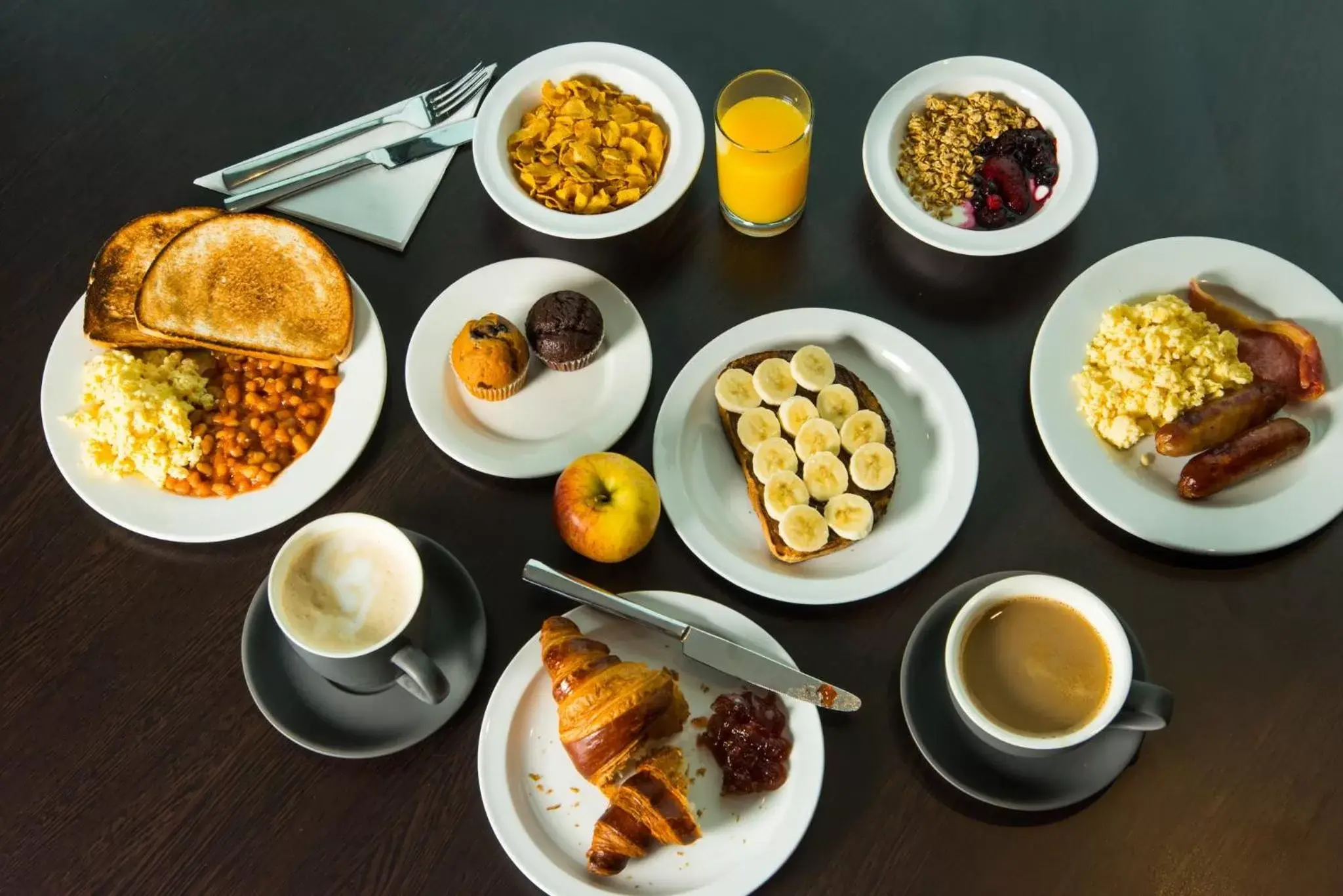 Restaurant/places to eat, Breakfast in Holiday Inn Express - Glasgow - City Ctr Riverside, an IHG Hotel