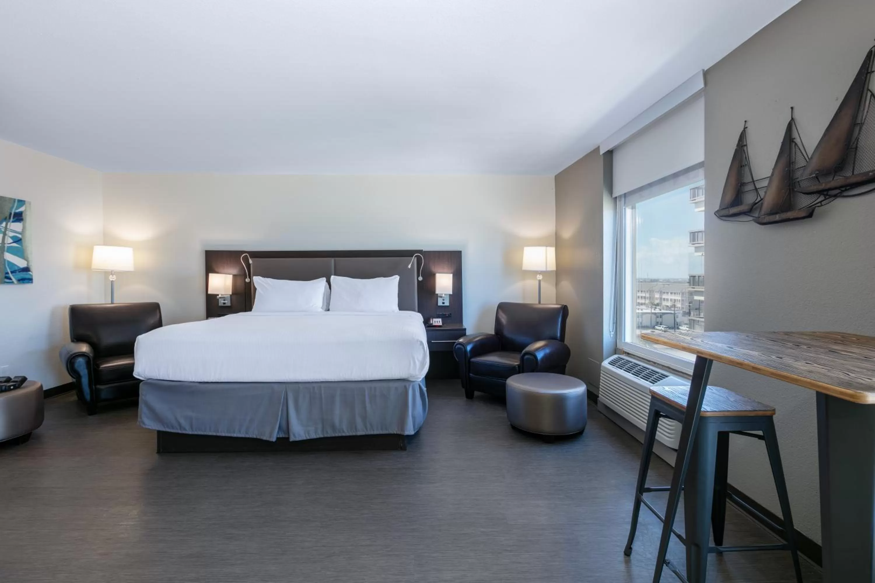 Bed in Wyndham Corpus Christi Resort North Padre Island