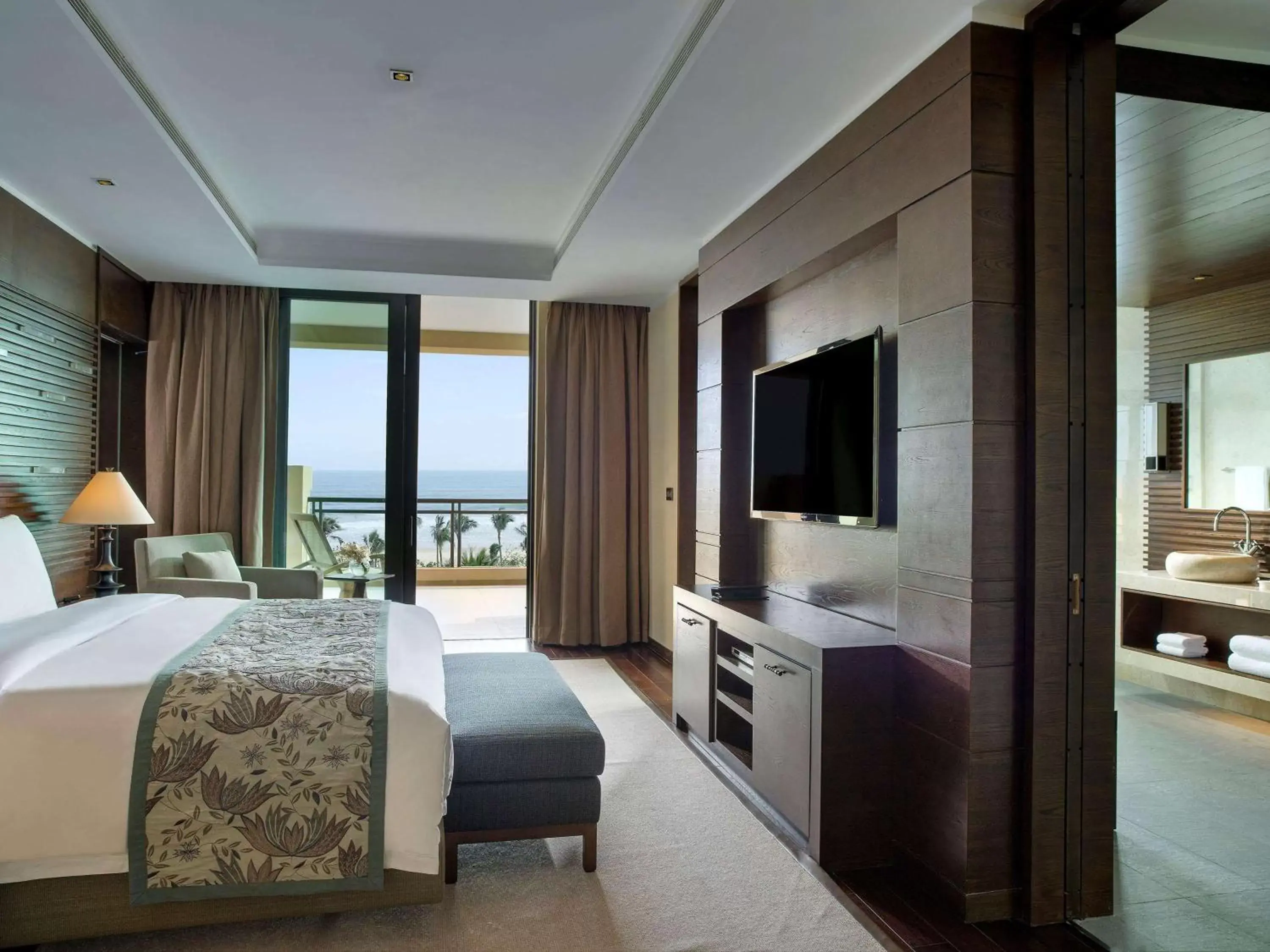 Photo of the whole room in Raffles Hainan Clear Water Bay