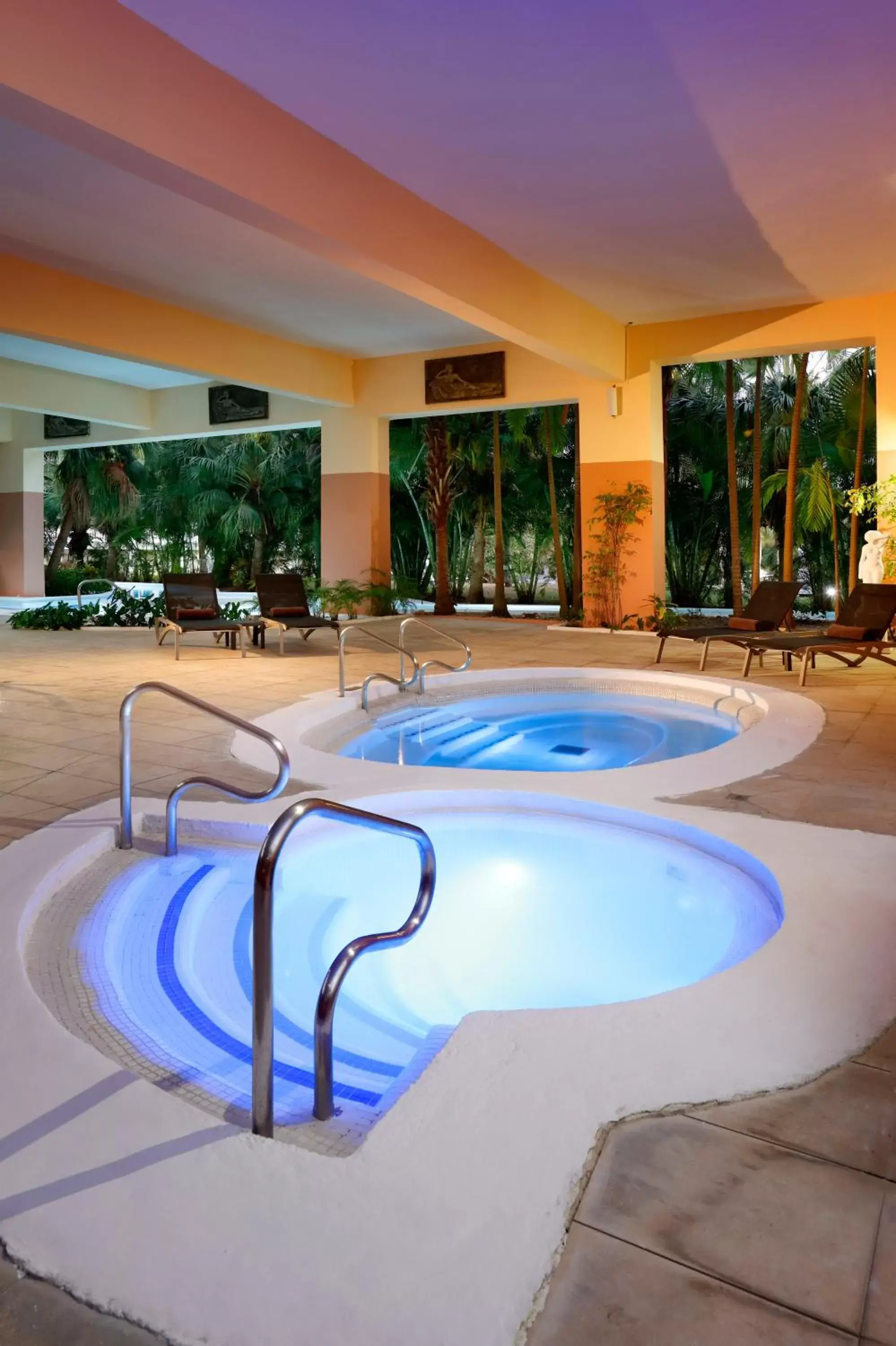 Swimming Pool in Grand Palladium Jamaica Resort & Spa All Inclusive