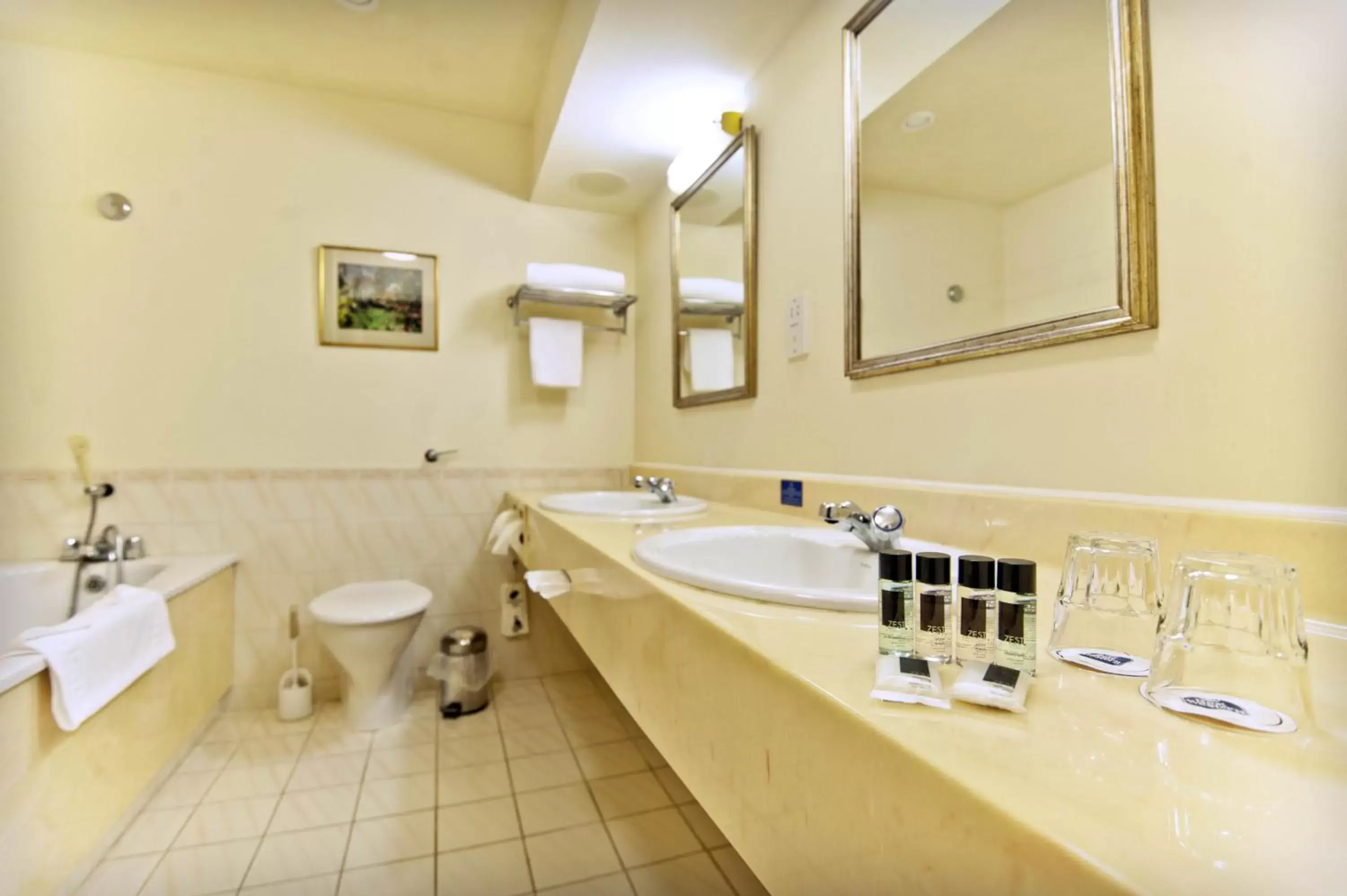 Bathroom in Penmere Manor Hotel