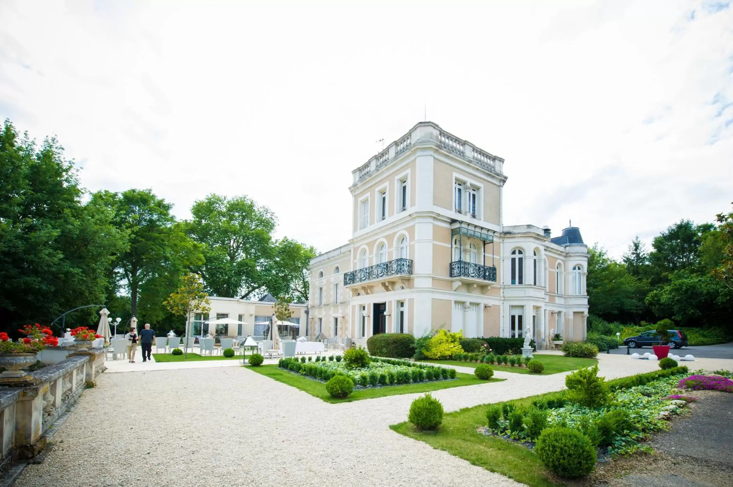 Facade/entrance, Property Building in Chateau du Clos de la Ribaudiere