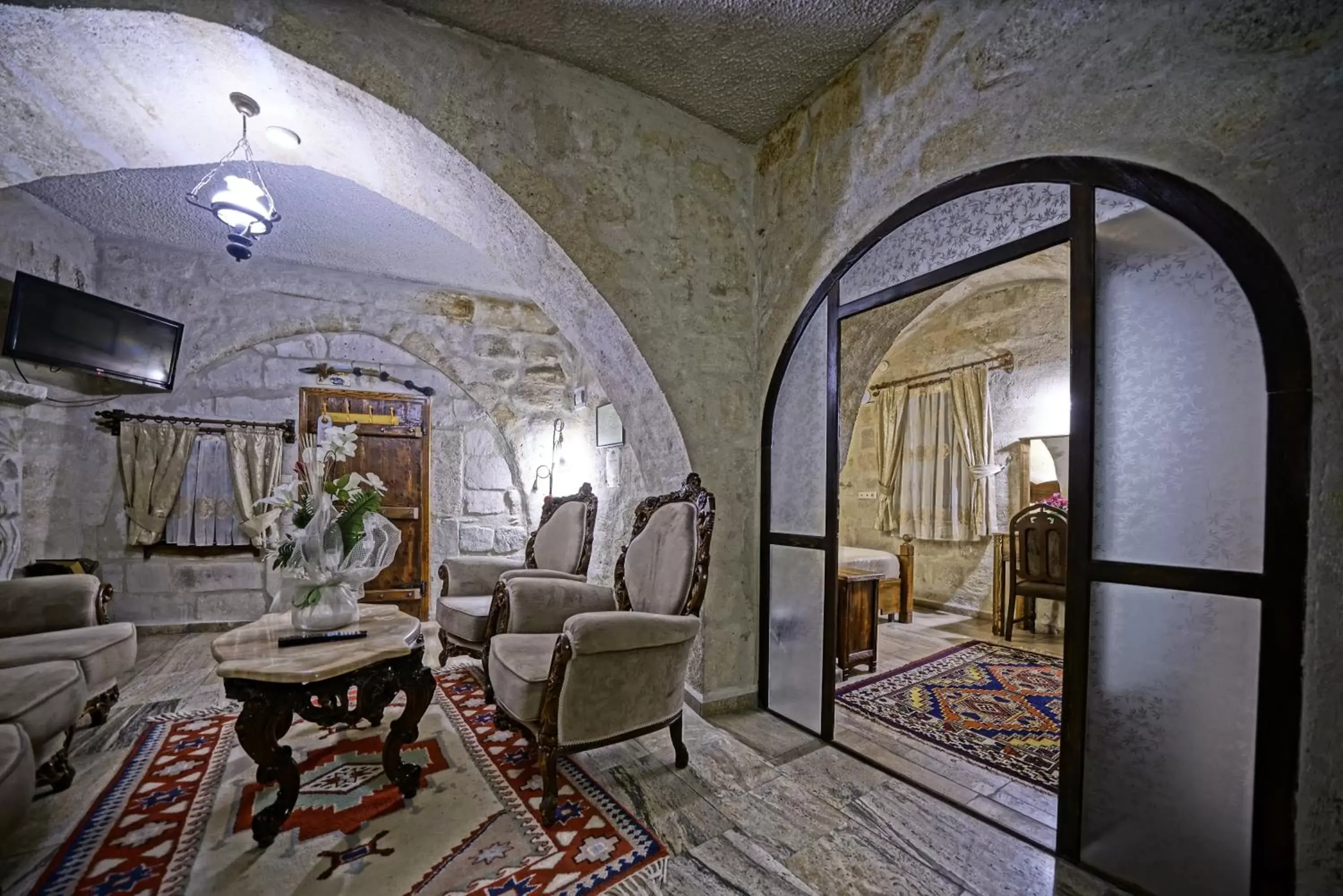 Living room, Seating Area in Maccan Cave Hotel