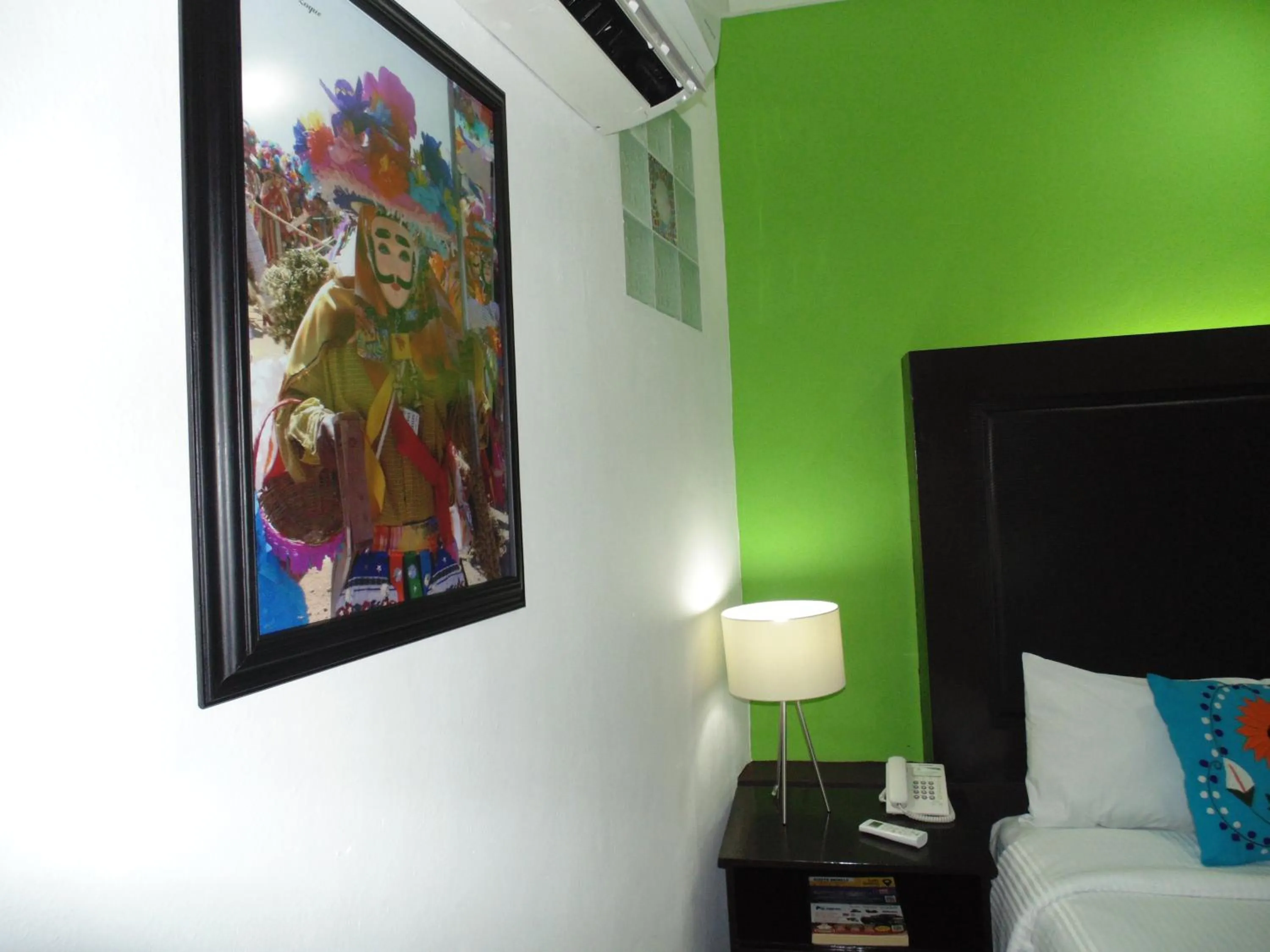 Decorative detail, Bed in Chiapas Hotel Express, Tuxtla Gutierrez