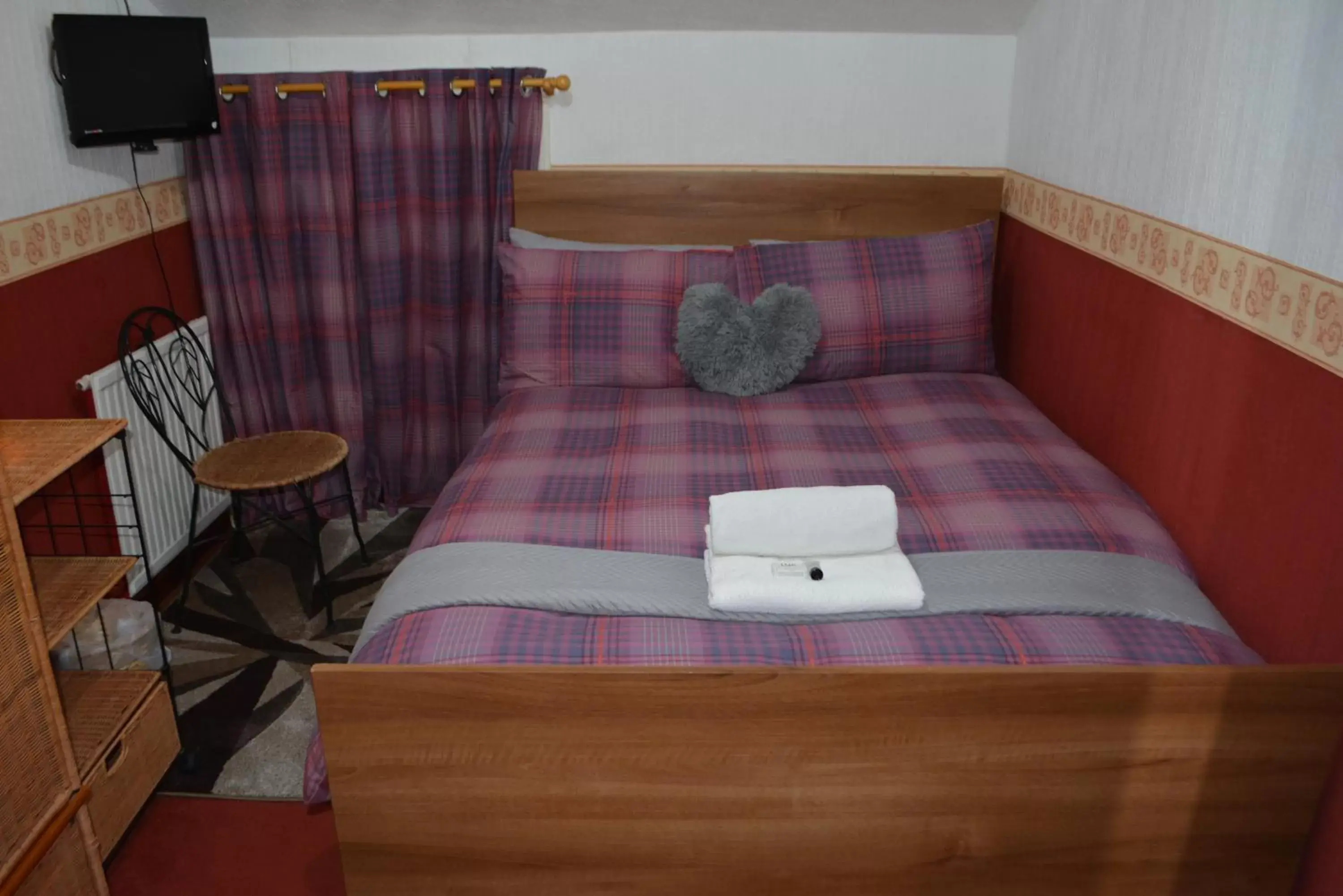 Standard Double Room in BLACKPOOL MERCY Inn HOTEL Standard Double Room in BLACKPOOL MERCY Inn HOTEL