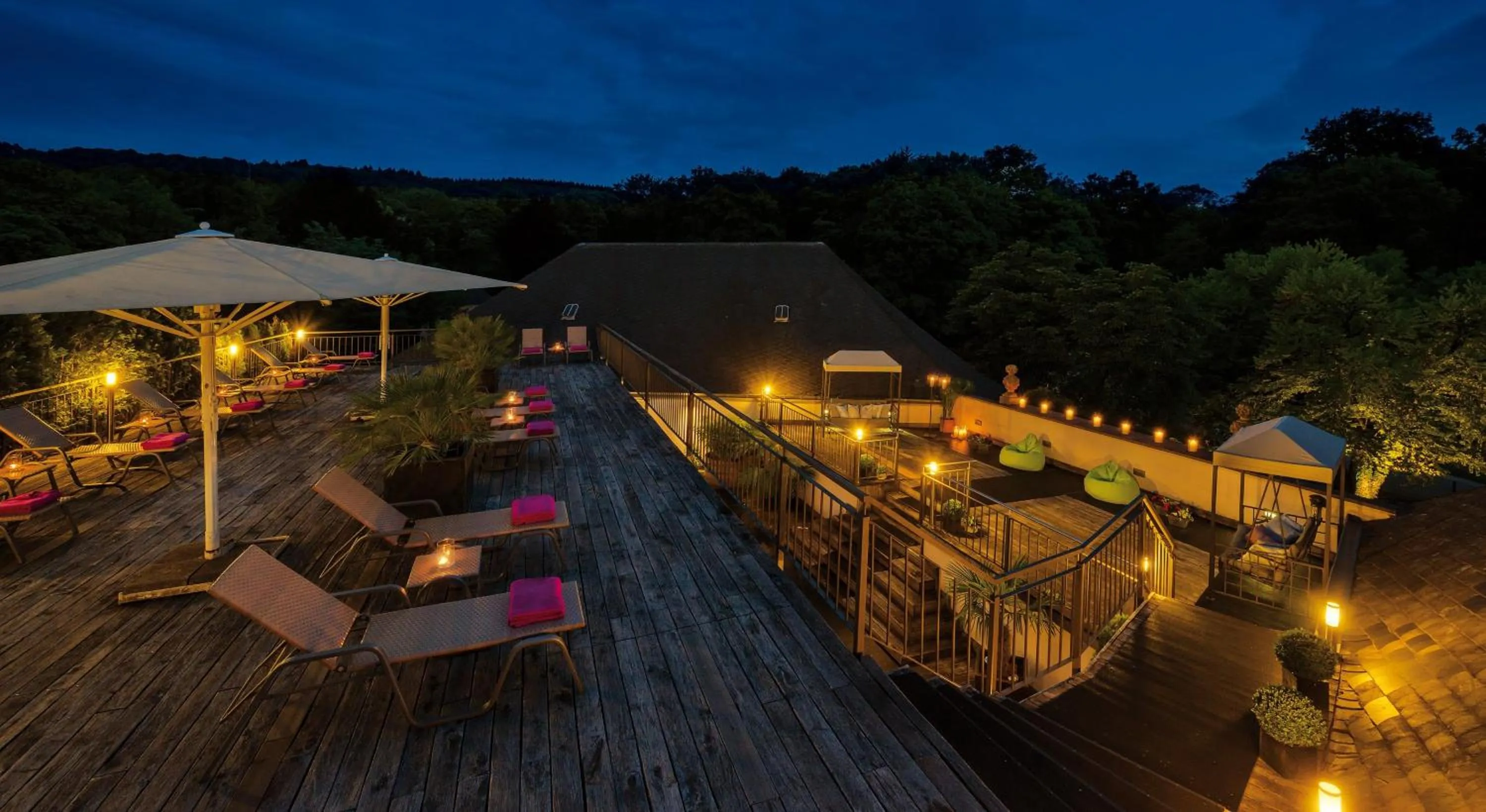 Night in Nells Park Hotel