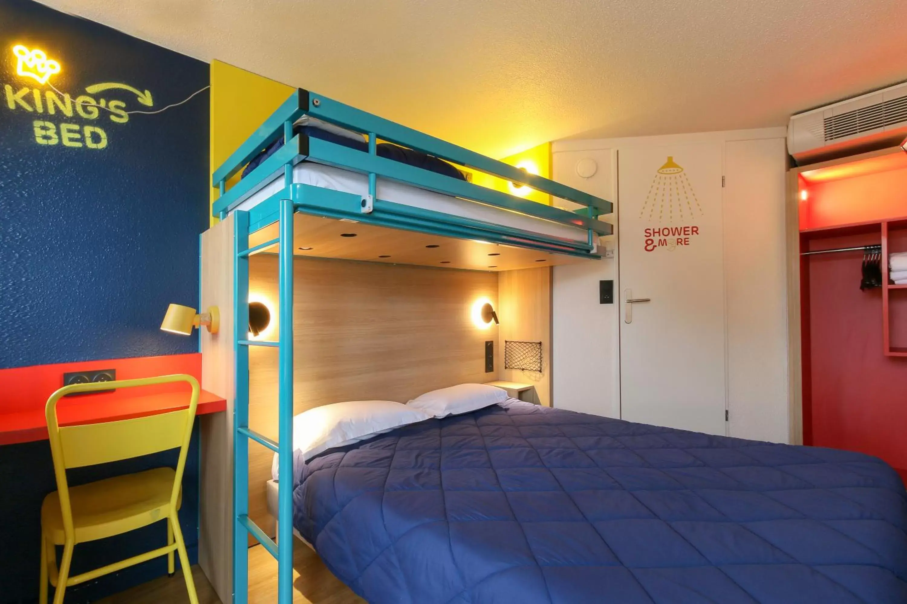 Bedroom, Bunk Bed in Premiere Classe Marseille Vitrolles Aéroport