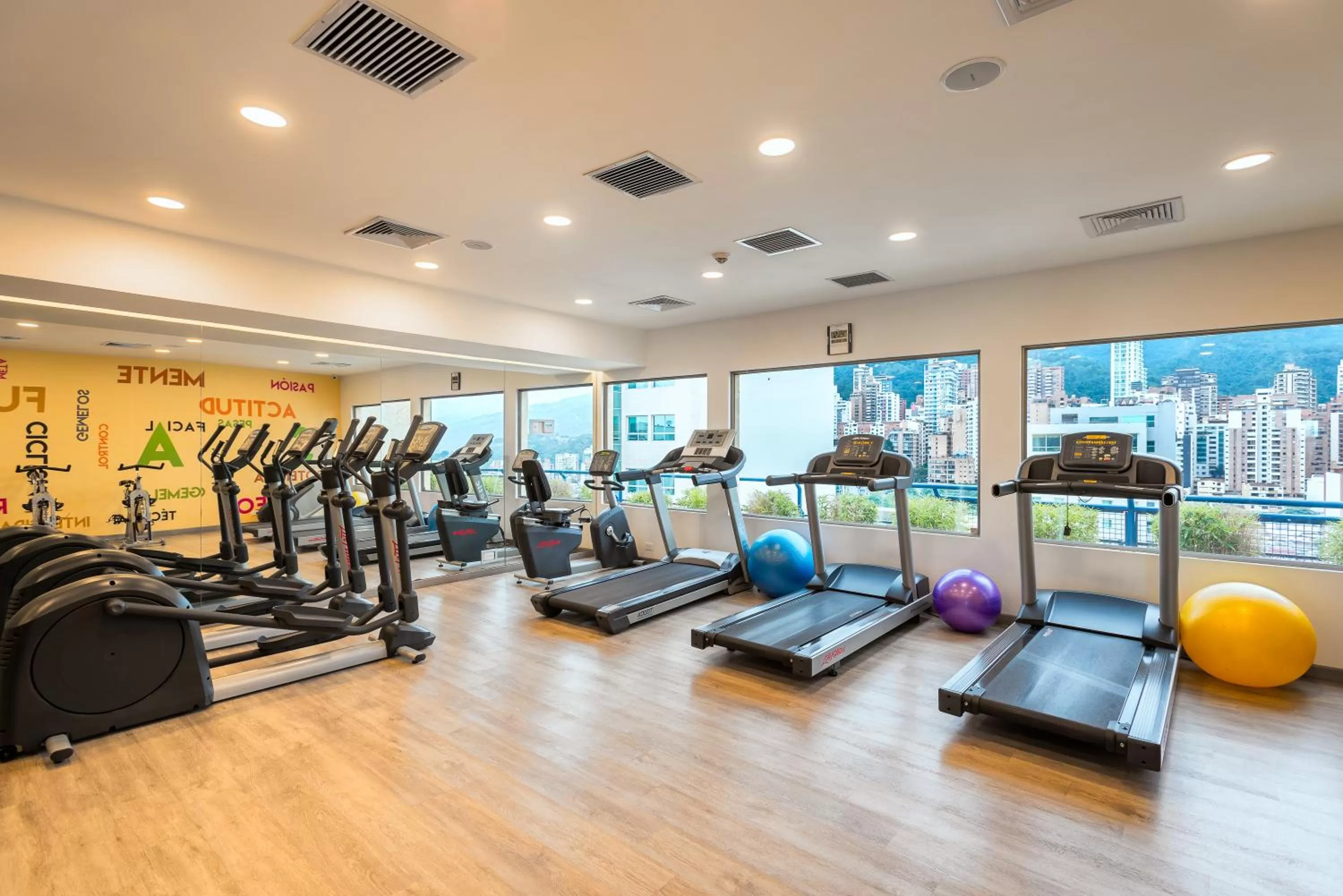 Fitness centre/facilities in Hotel Dann Carlton Bucaramanga