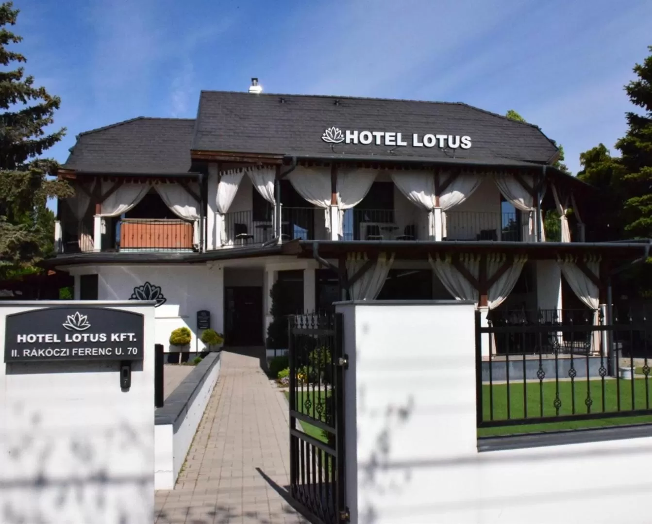 Property building in Hotel Lotus