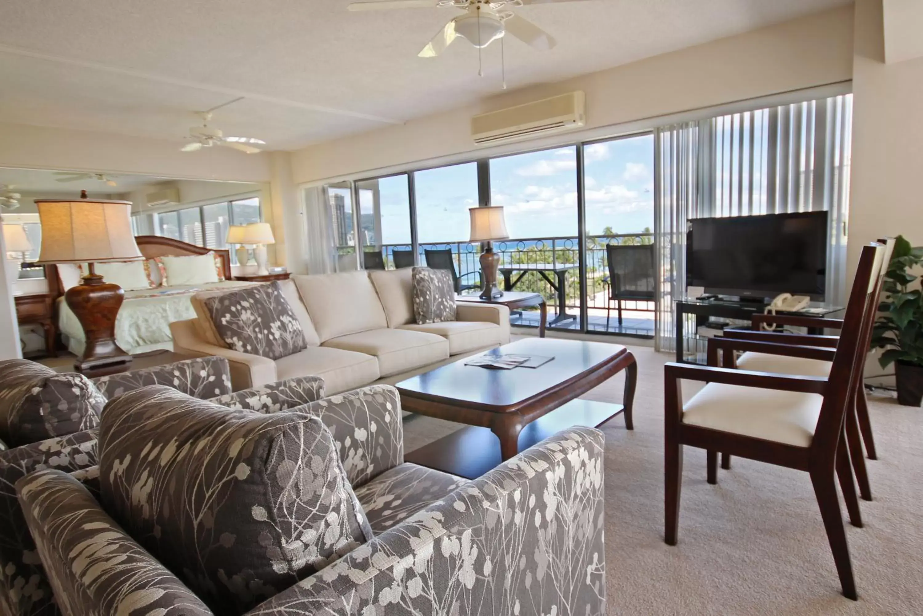 Living room, Seating Area in Castle Waikiki Shore Beachfront Condominiums