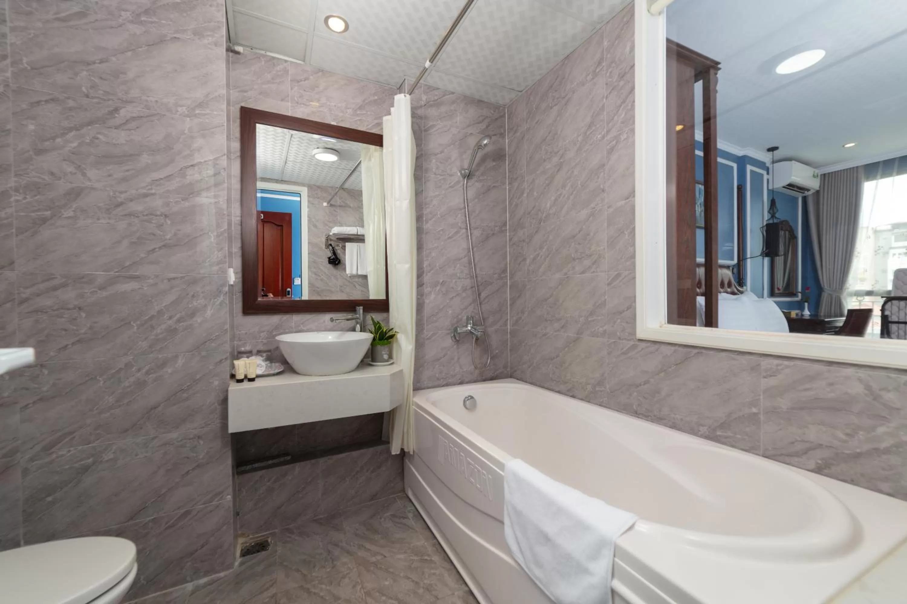 Bathroom in Suddha Boutique Hotel