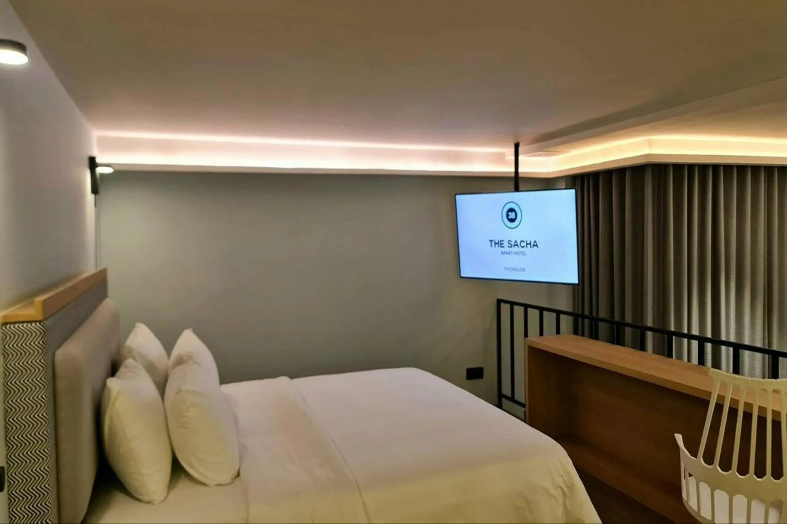 Bed in The SACHA Apart-Hotel Thonglor