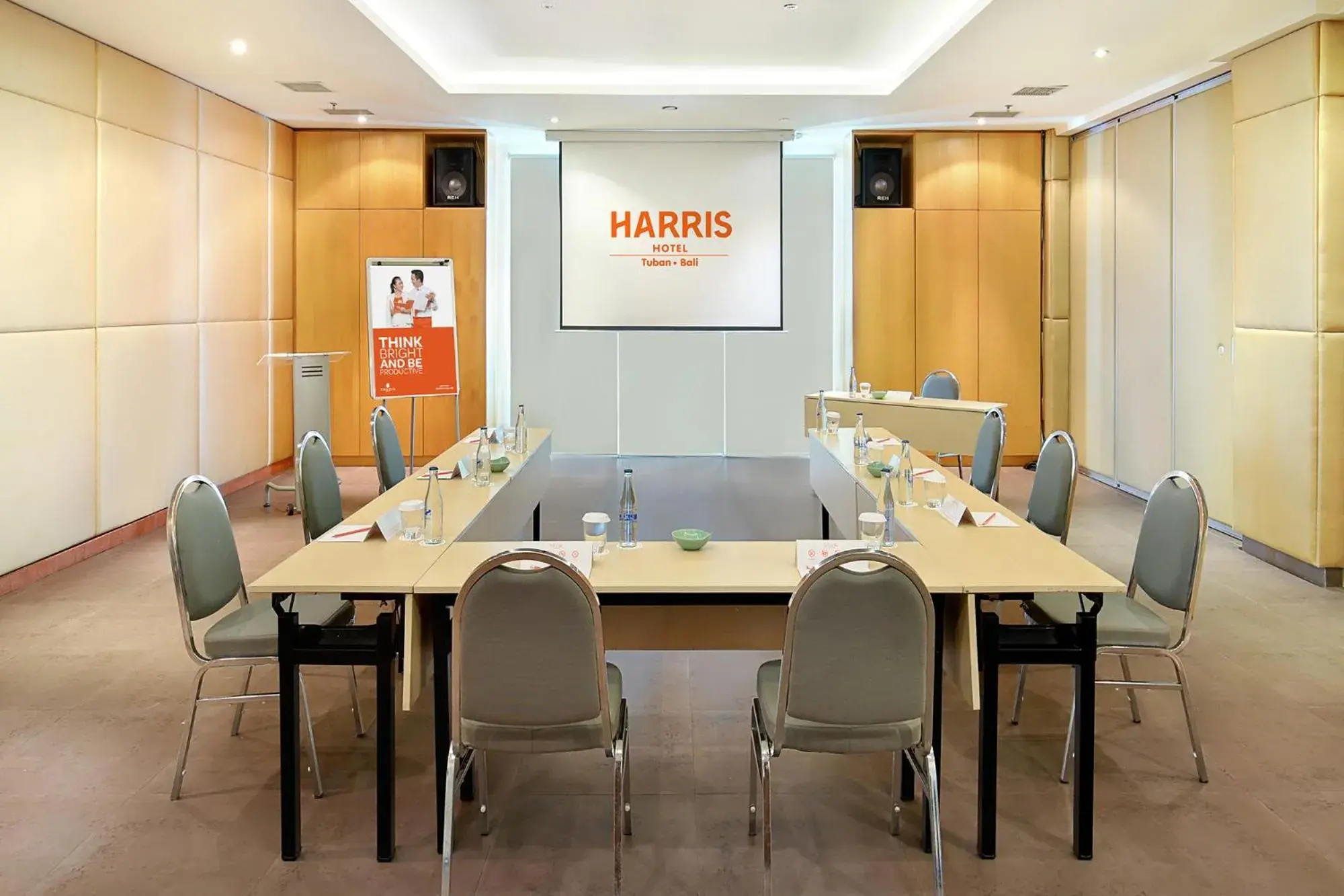 Meeting/conference room in HARRIS Hotel Kuta Tuban Bali