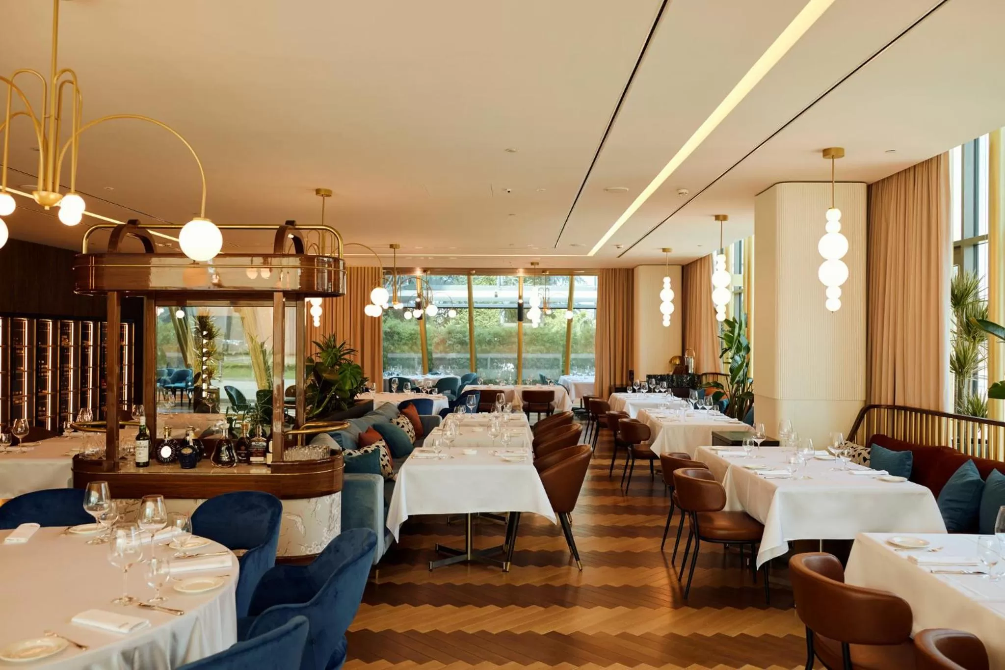 Restaurant/places to eat in Crowne Plaza Belgrade by IHG