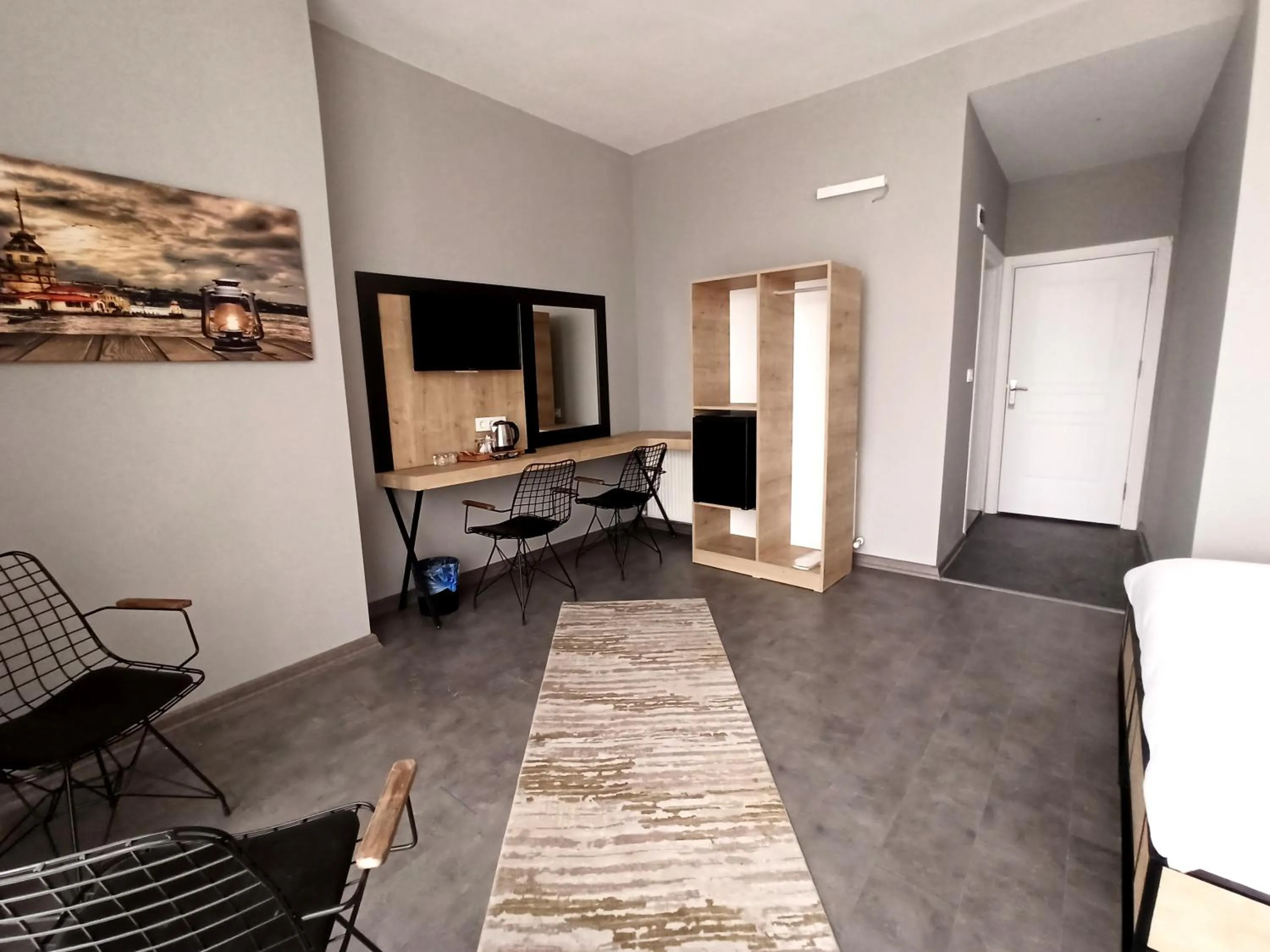 TV and multimedia in Skylon Airport Hotel