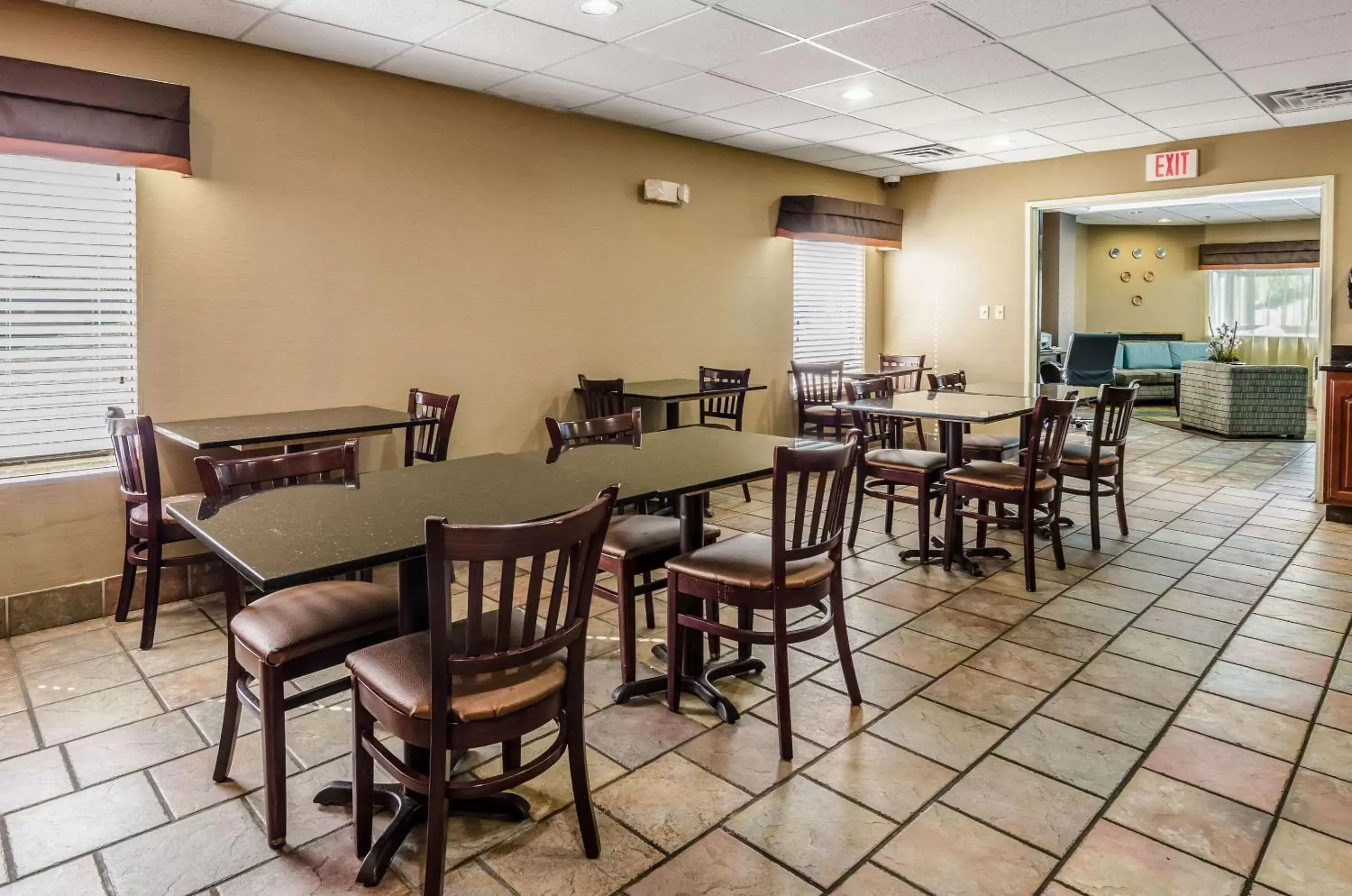 Restaurant/Places to Eat in Quality Inn & Suites Wytheville