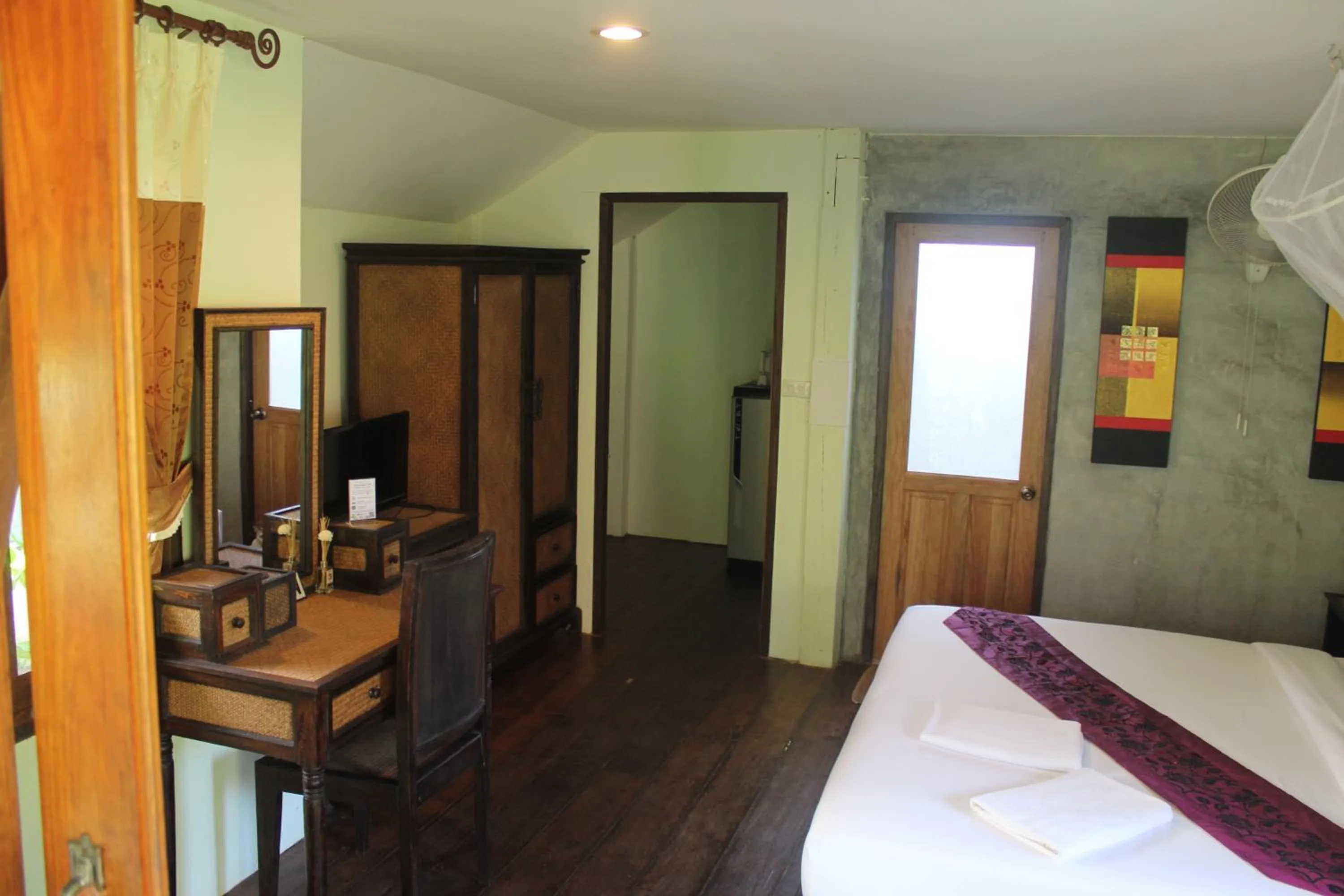 Decorative detail, Bed in Lanta Happy Hill