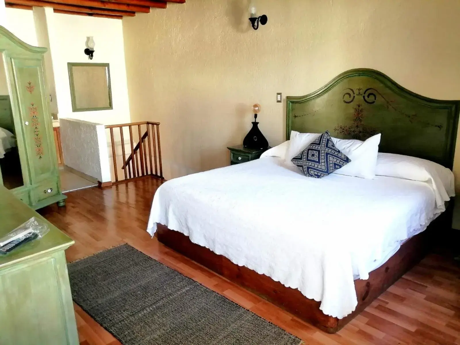 Bed in Meson De La Merced Hotel & Suites