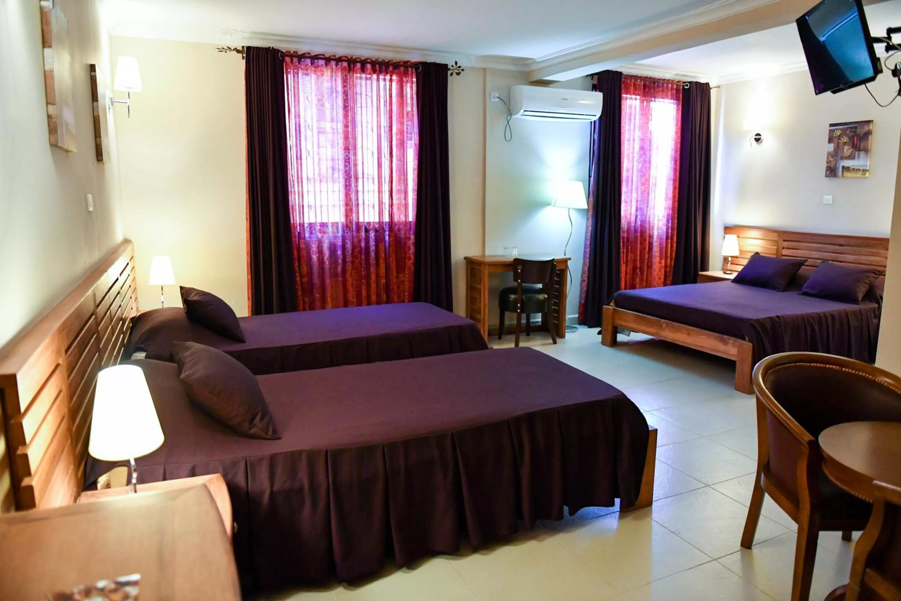 Toilet, Bed in Anjary Hotel Antananarivo