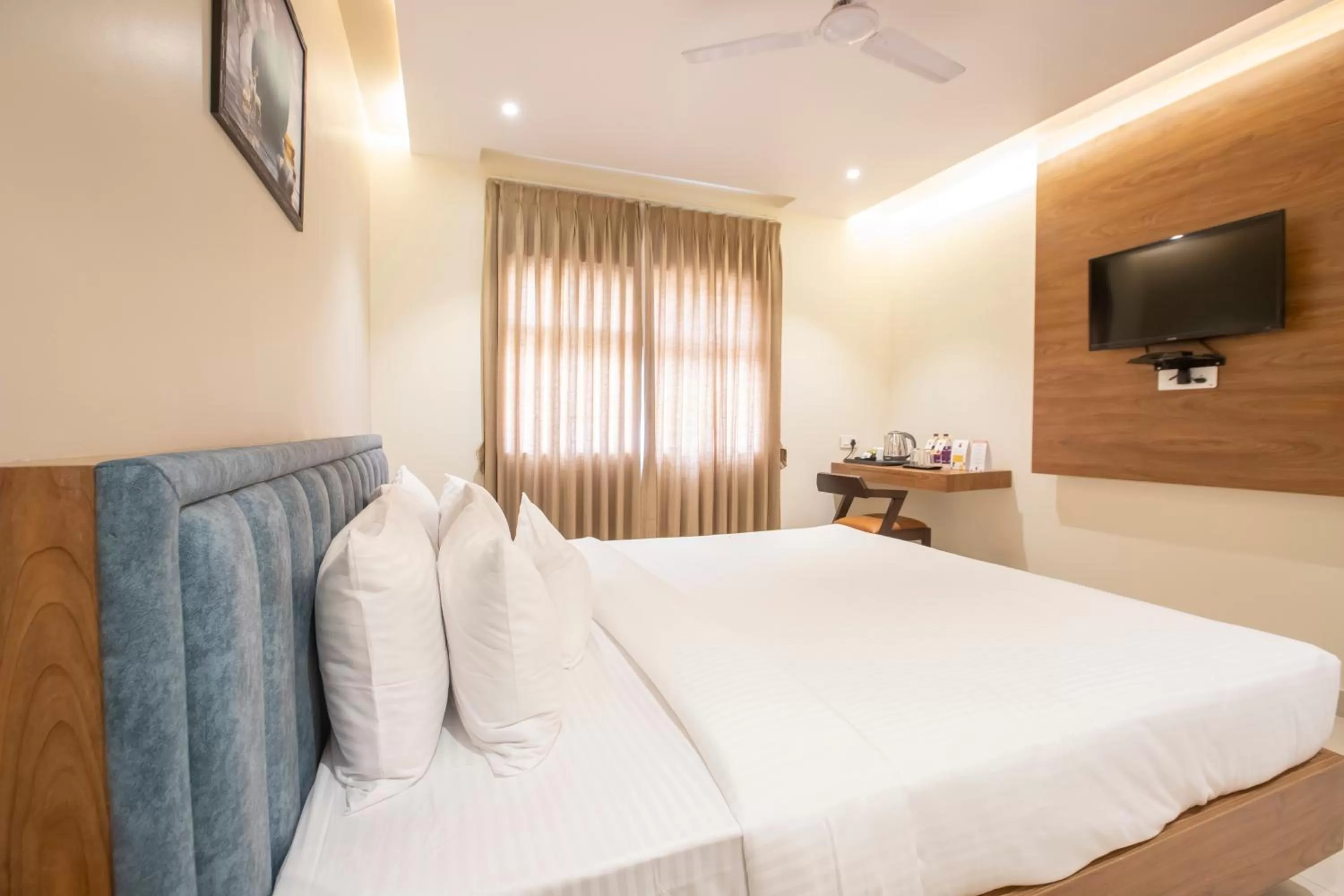 Bed in MySpace Kadison