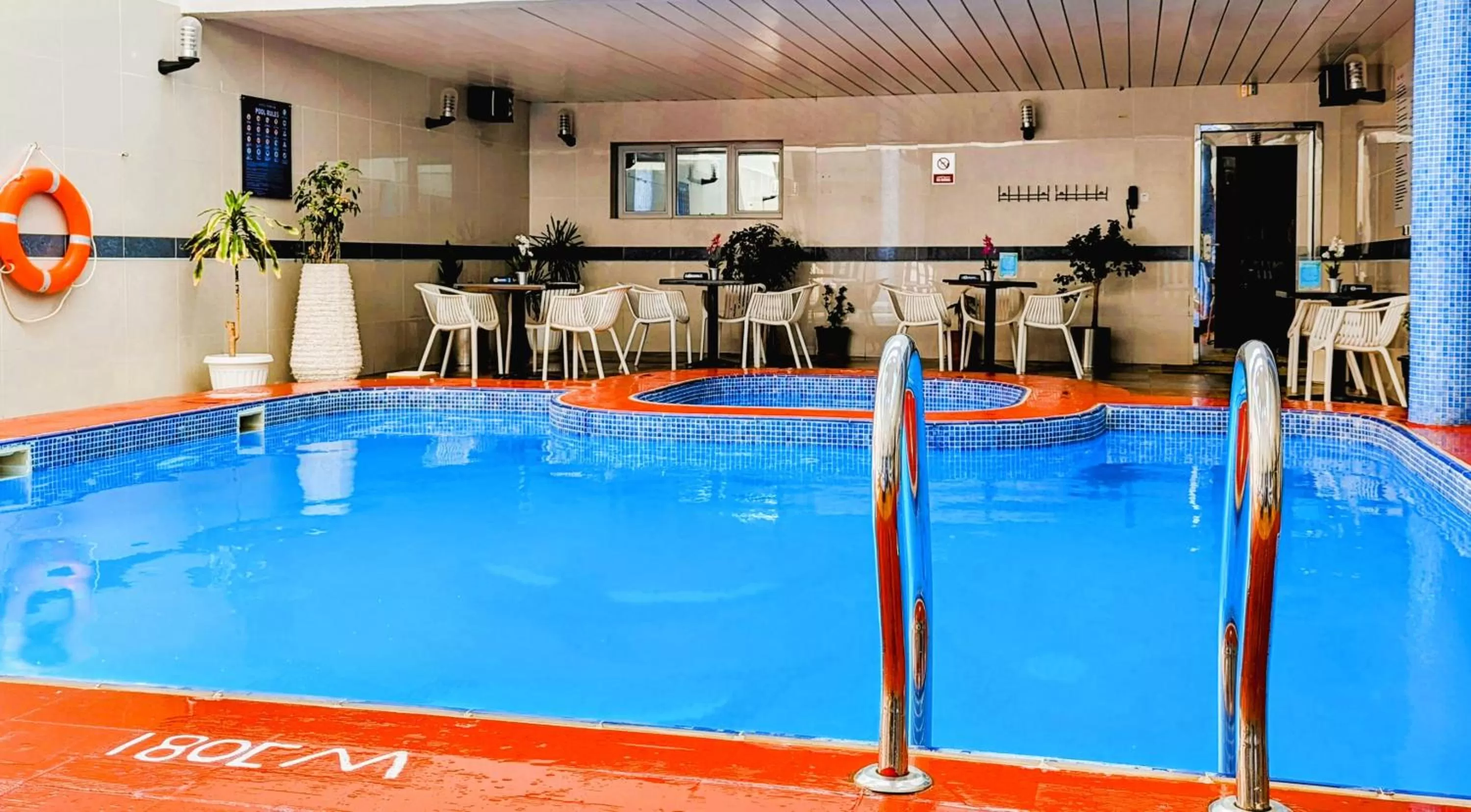 Swimming pool in City Tower Hotel