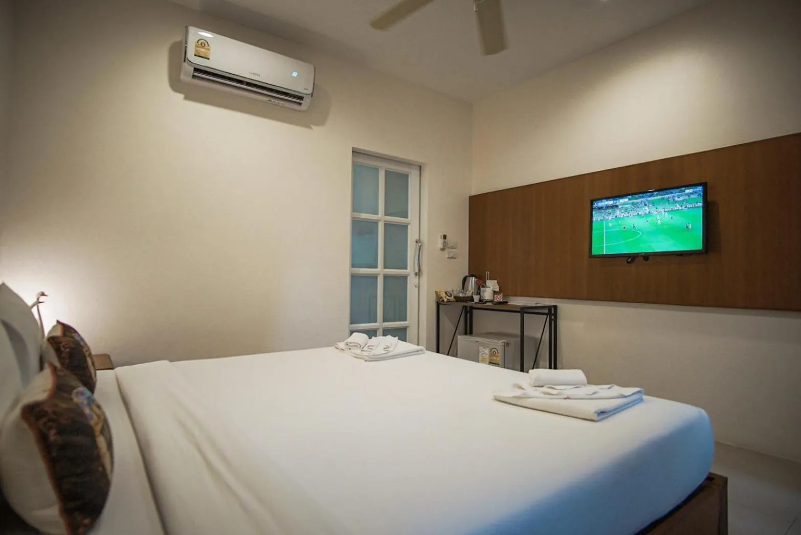 Bedroom, Bed in Capricorn Village - SHA Extra Plus