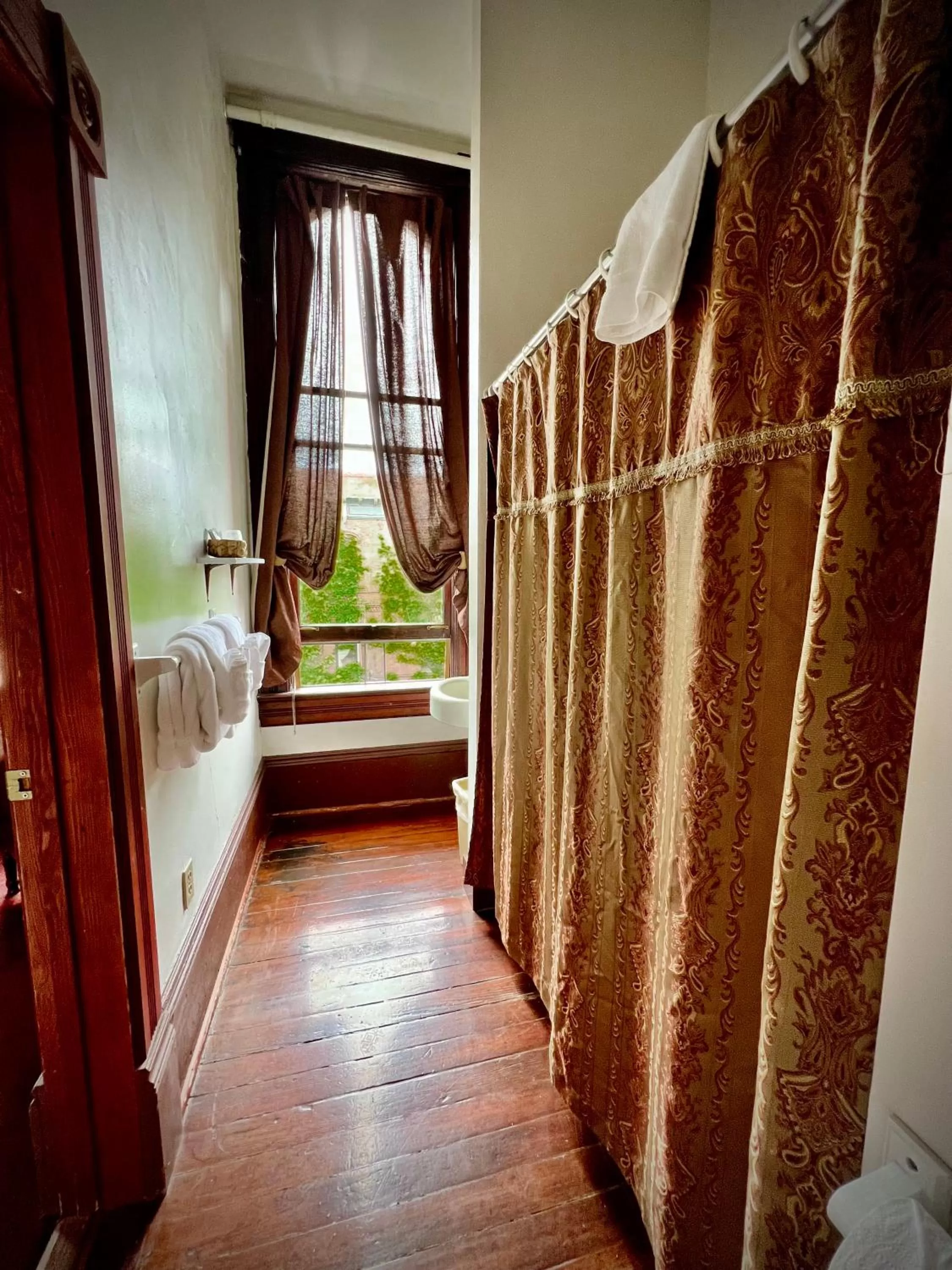 Bed in The Monarch Hotel