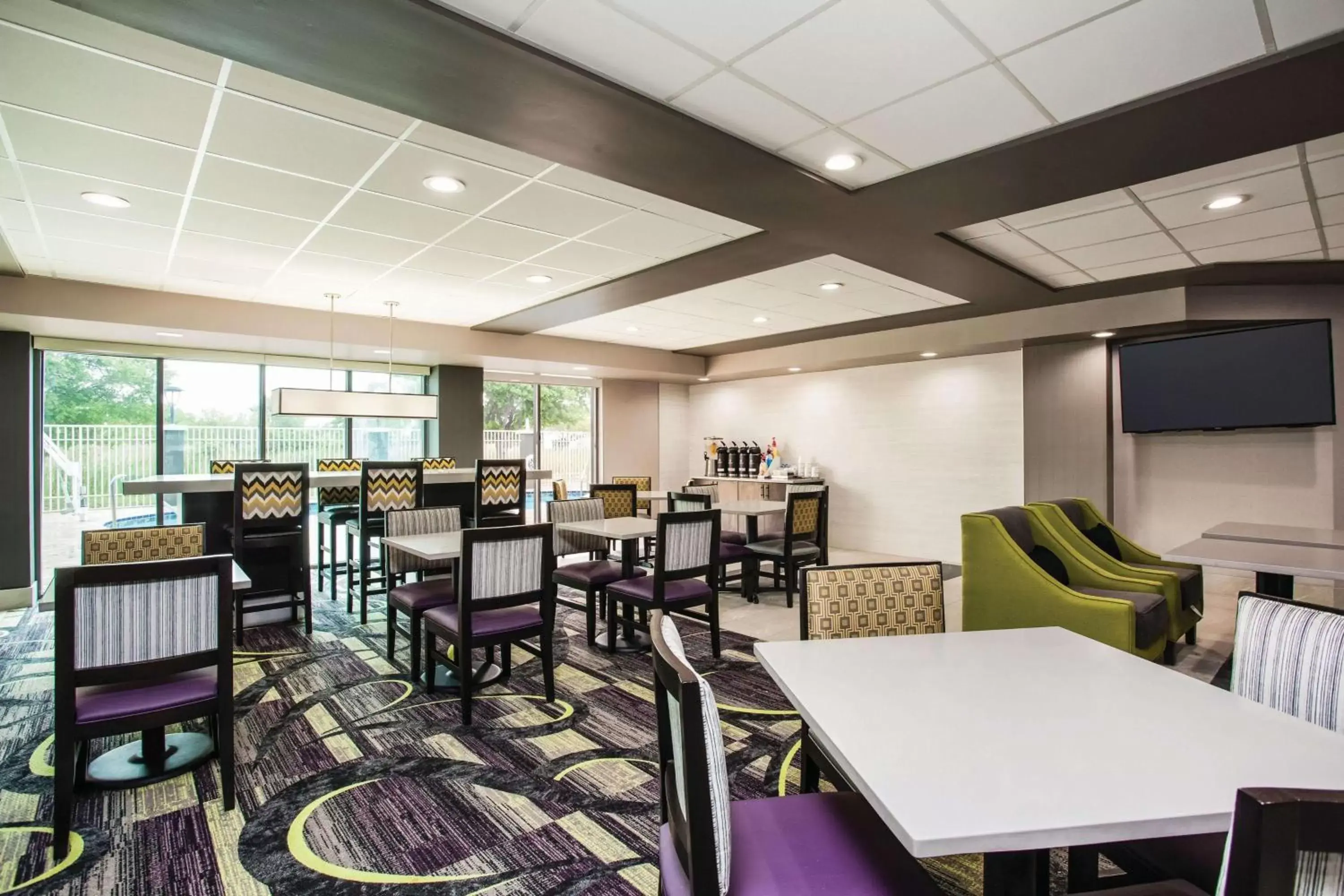 On site, Restaurant/Places to Eat in La Quinta by Wyndham Clearwater South