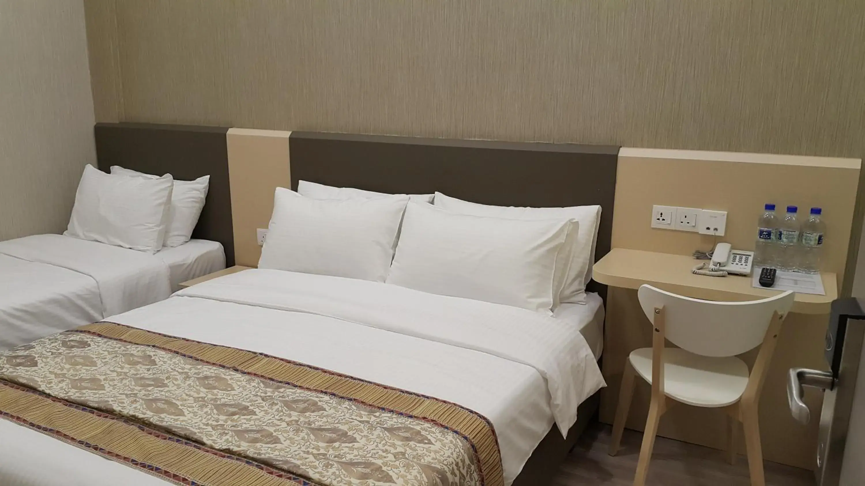 Photo of the whole room, Bed in 33 Boutique Hotel Bandar Sunway