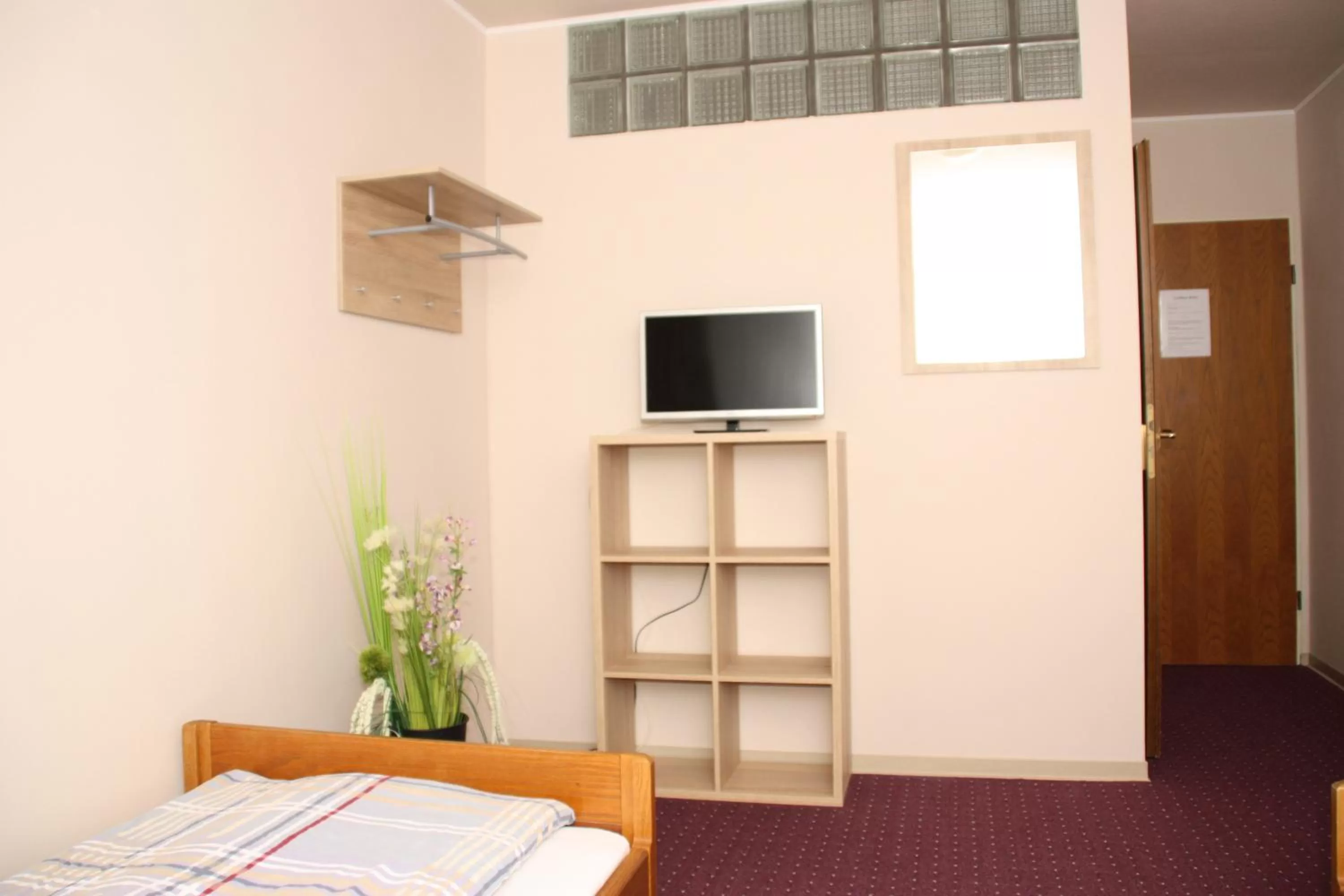 Photo of the whole room, Bed in Landhaus Riedel