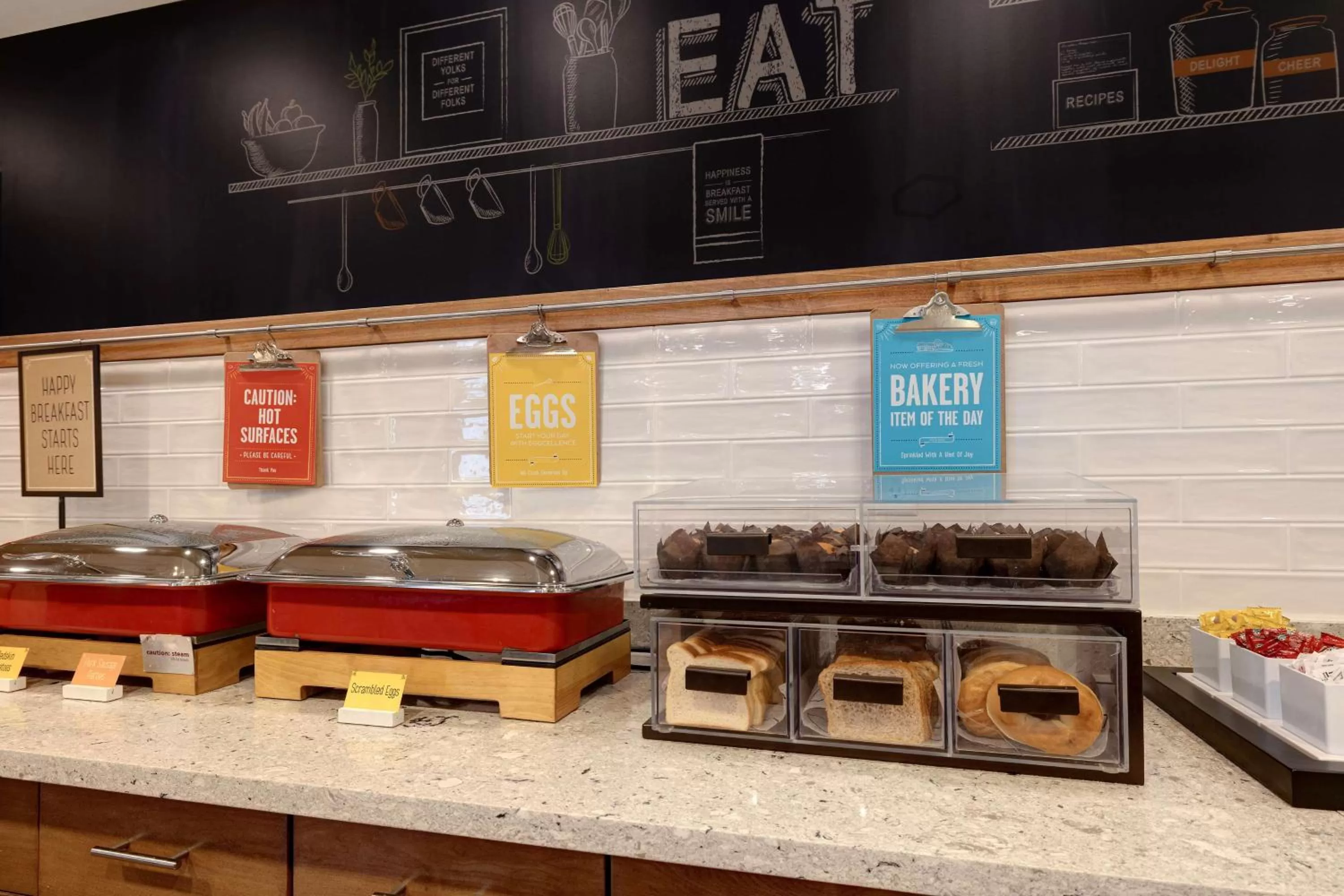 Breakfast in Hampton Inn & Suites Milwaukee West