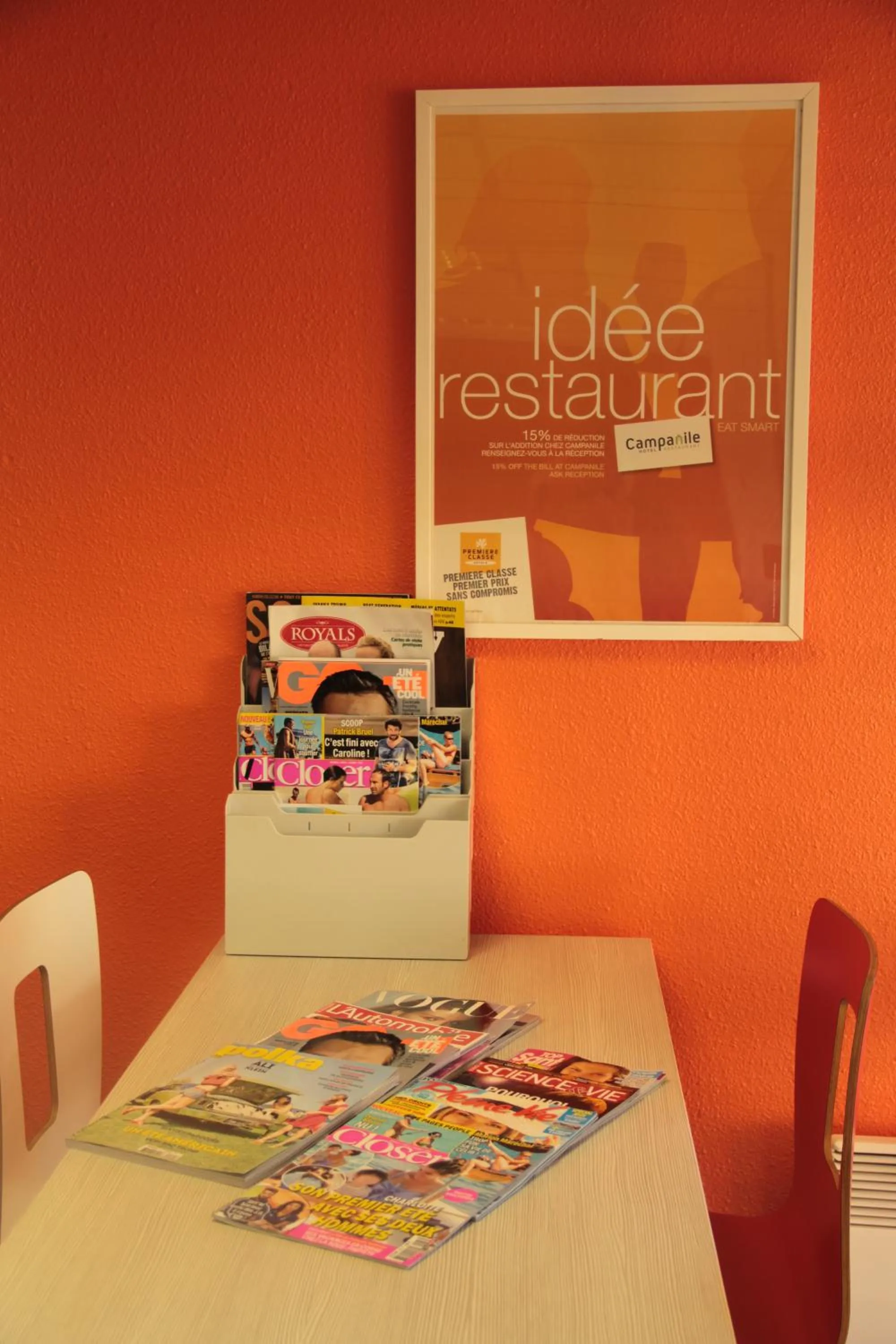 Communal lounge/ TV room in Premiere Classe Soissons