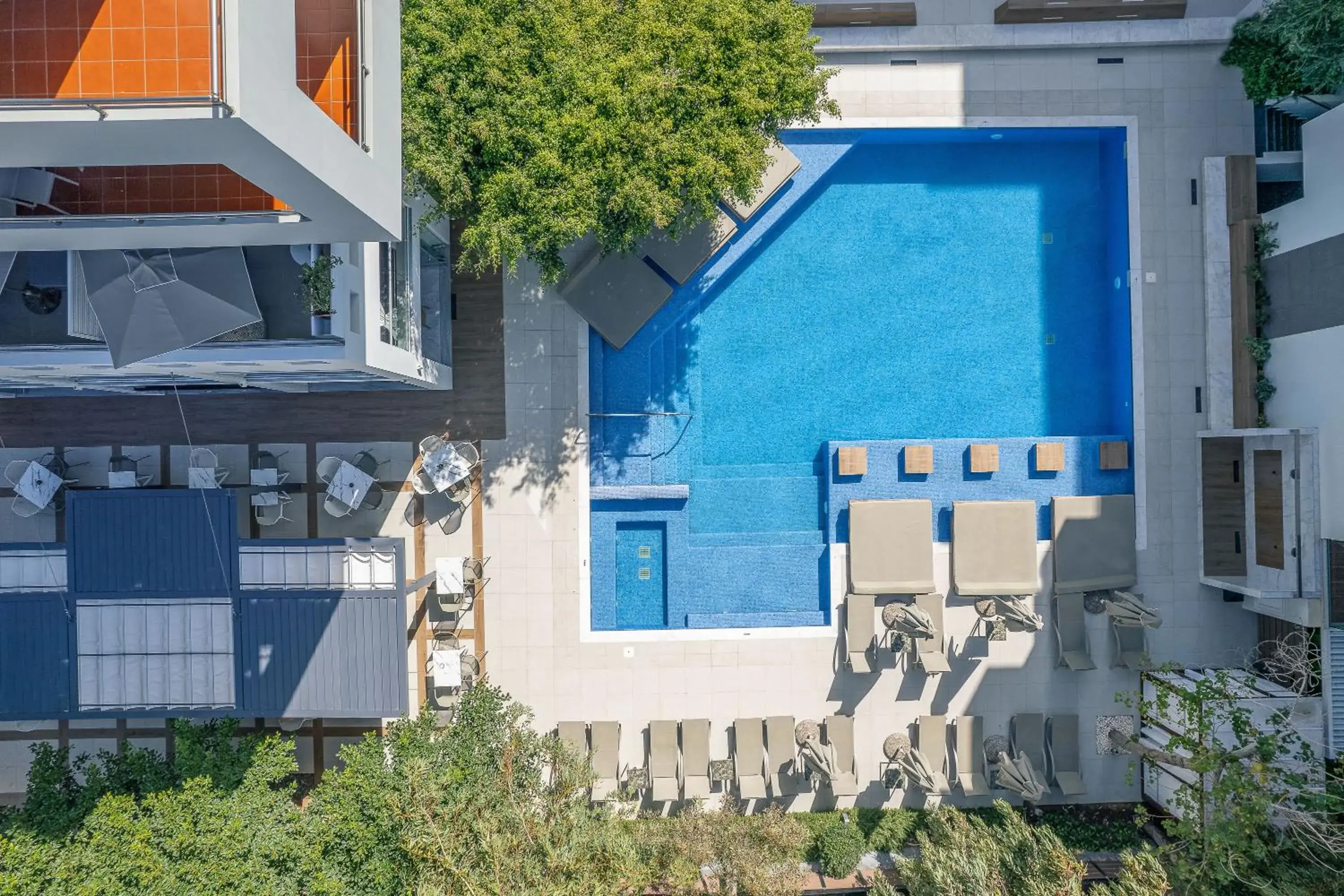 Property building, Pool View in Atrium Ambiance Hotel