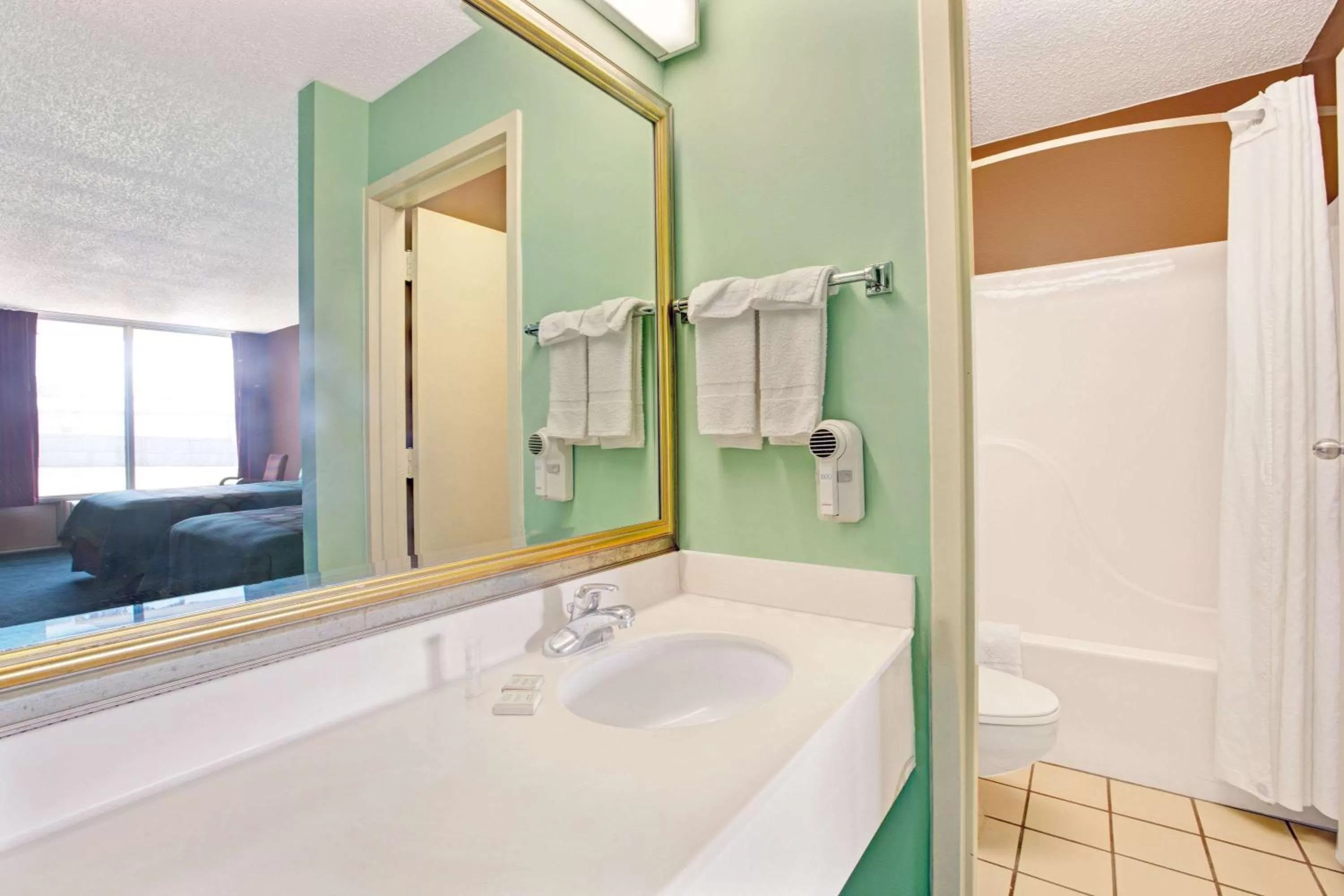 Photo of the whole room in Super 8 by Wyndham Gaffney