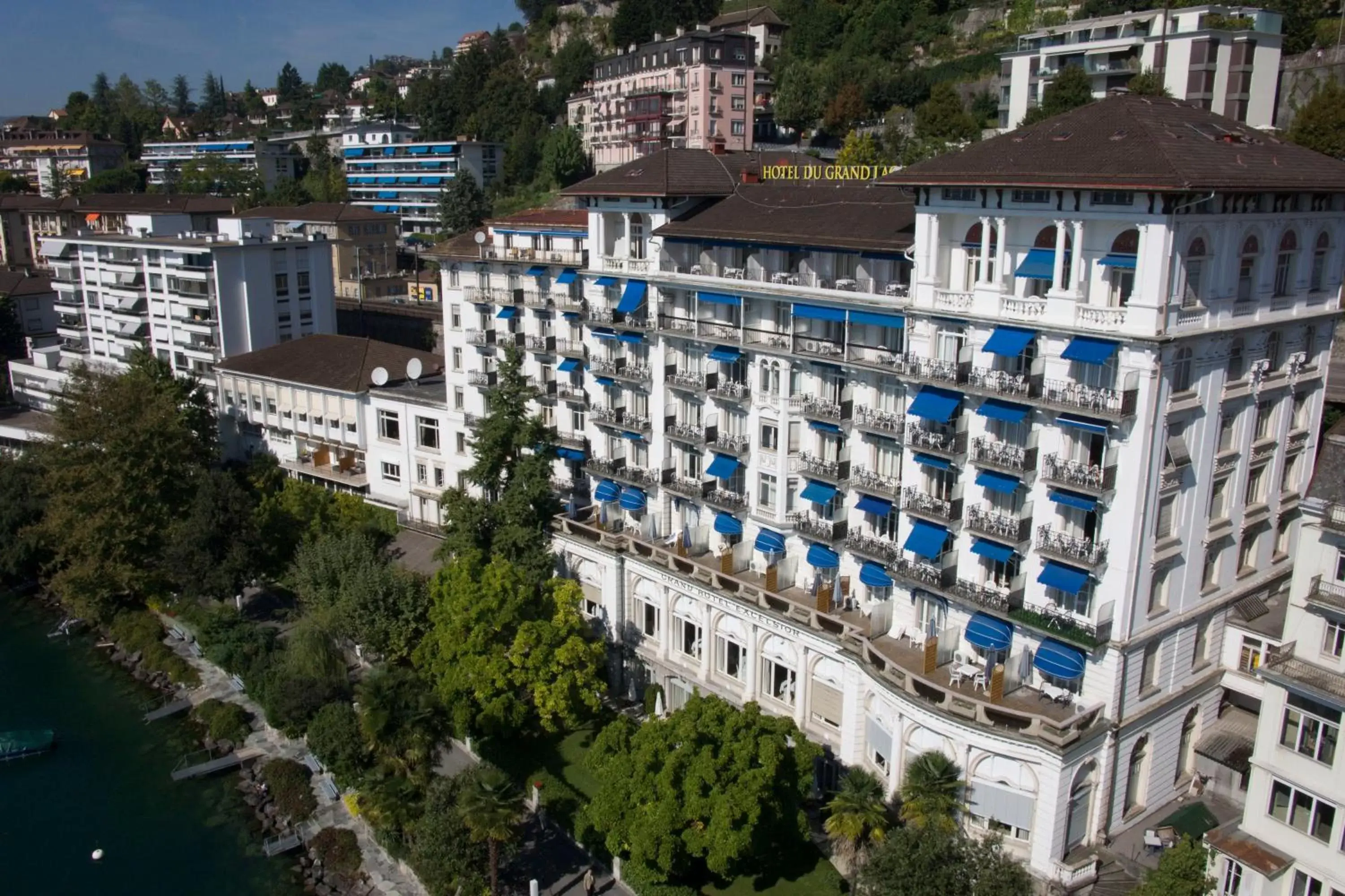 Facade/entrance, Bird's-eye View in Hôtel du Grand Lac Excelsior