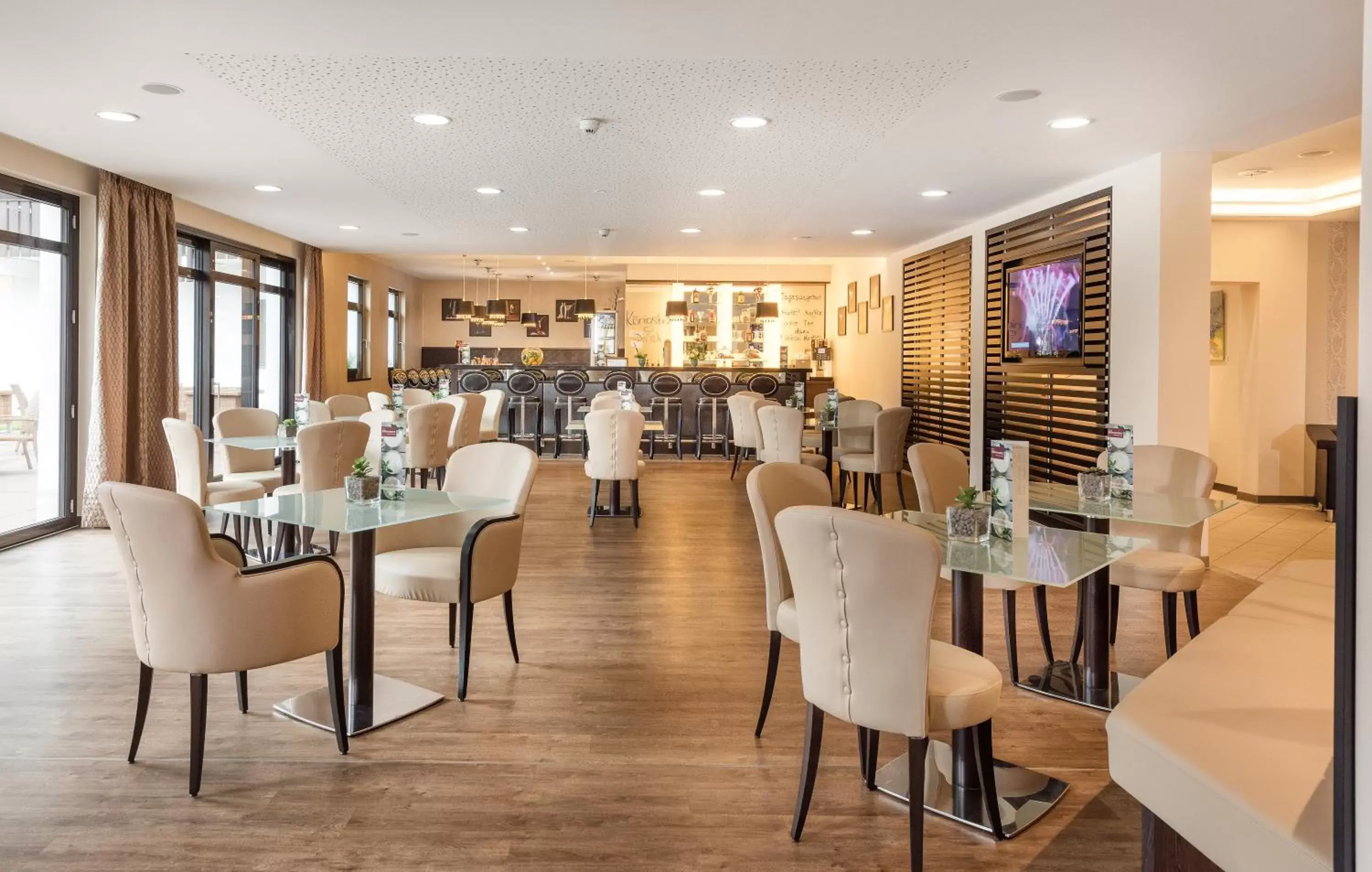 Lounge or bar, Restaurant/Places to Eat in Johannesbad Hotel Königshof
