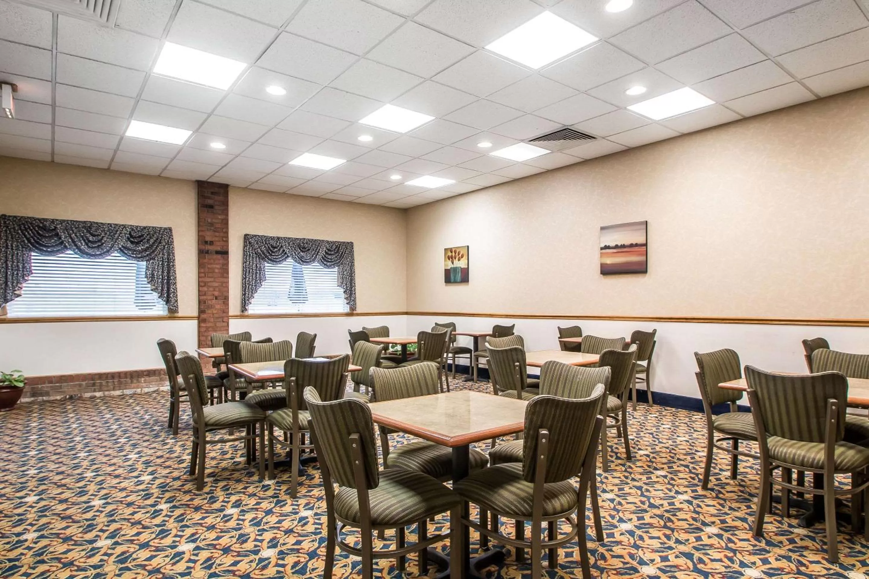 Restaurant/places to eat in Quality Inn Morris I-80