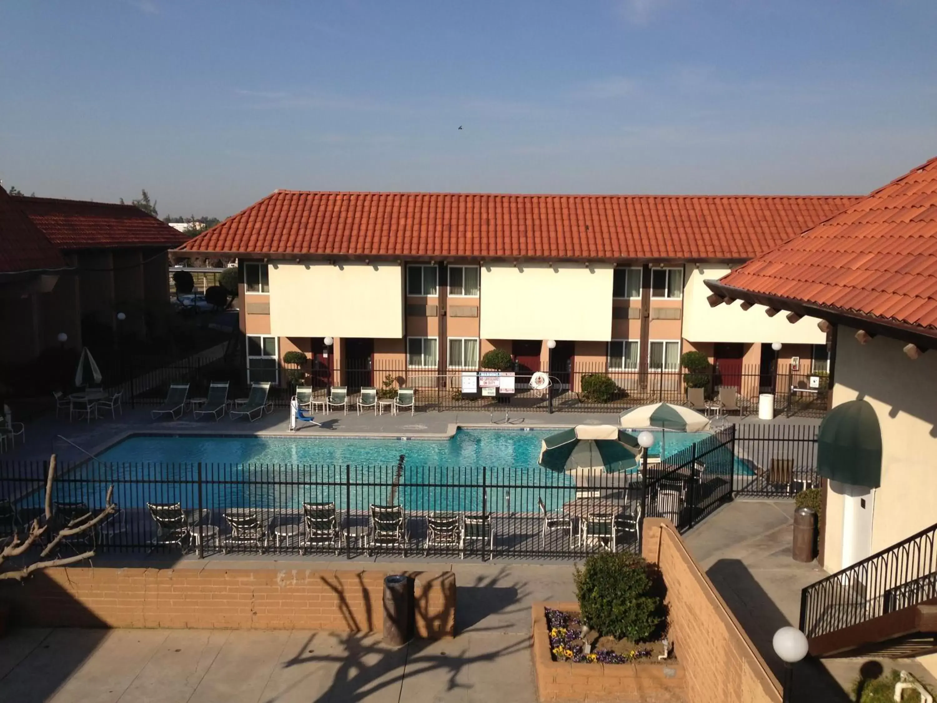 Swimming pool in Ramada by Wyndham Fresno North Swimming pool in Ramada by Wyndham Fresno North