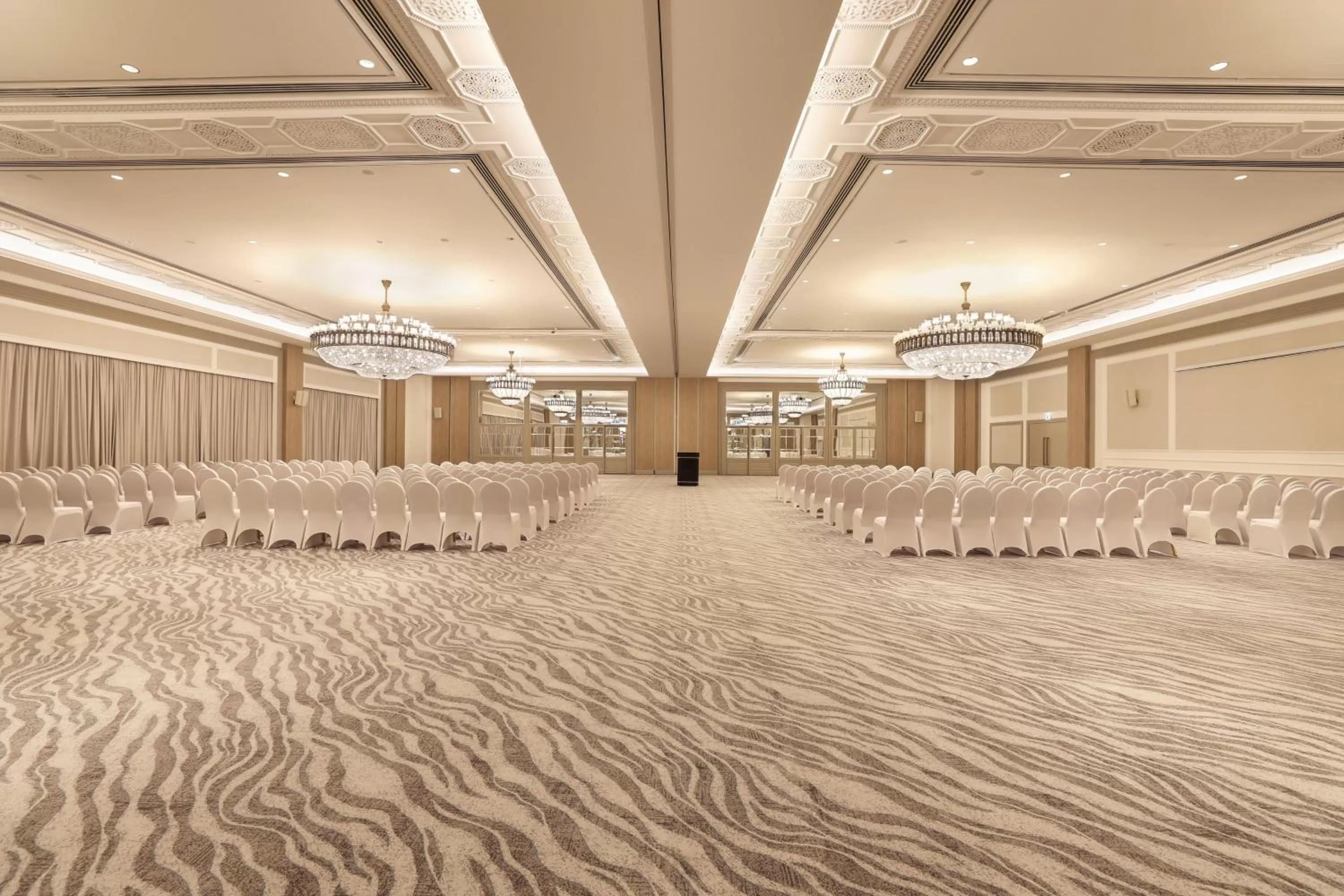 Meeting/conference room in Sheraton Abu Dhabi Hotel & Resort