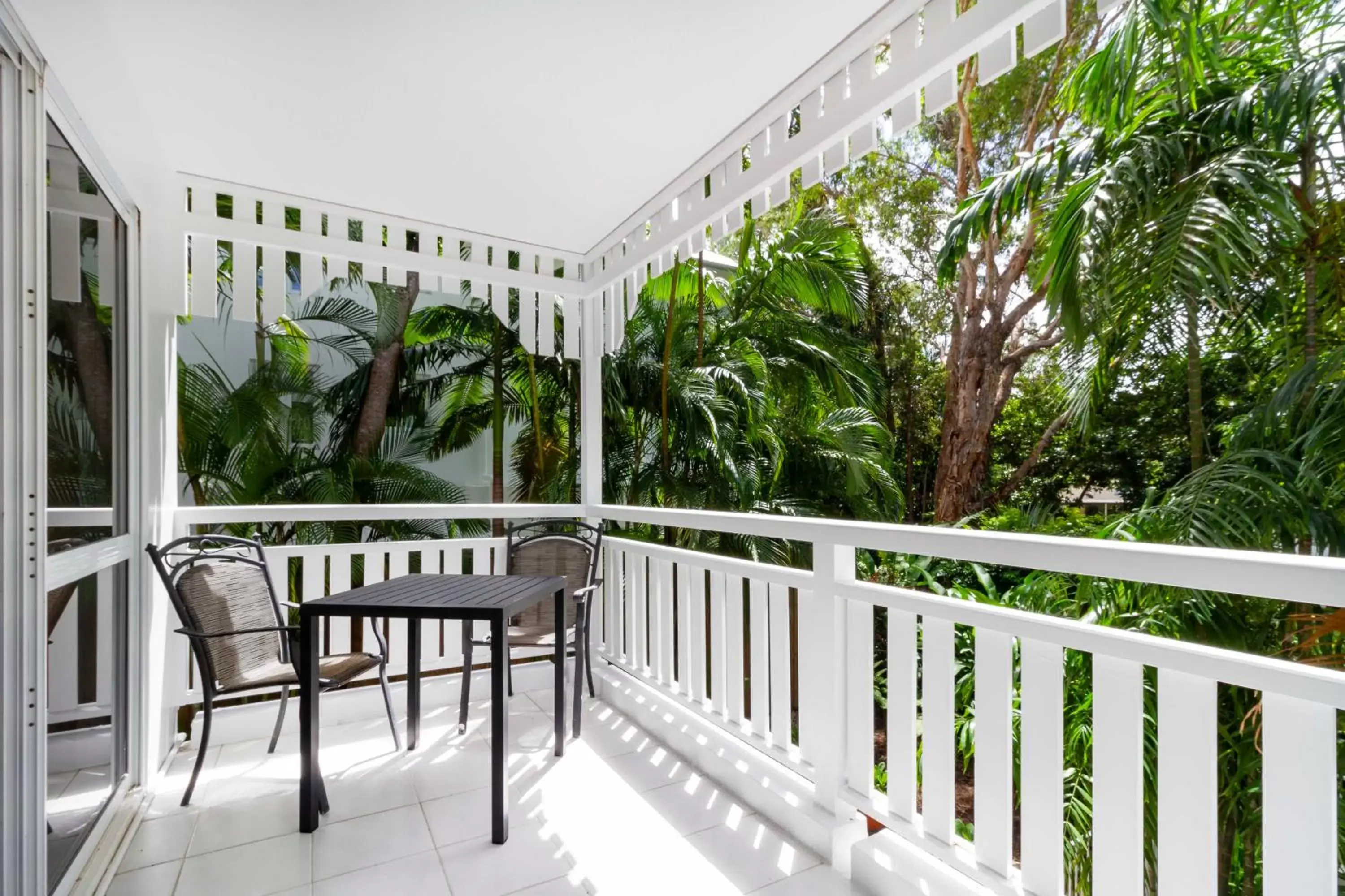 Balcony/Terrace in The White House Port Douglas