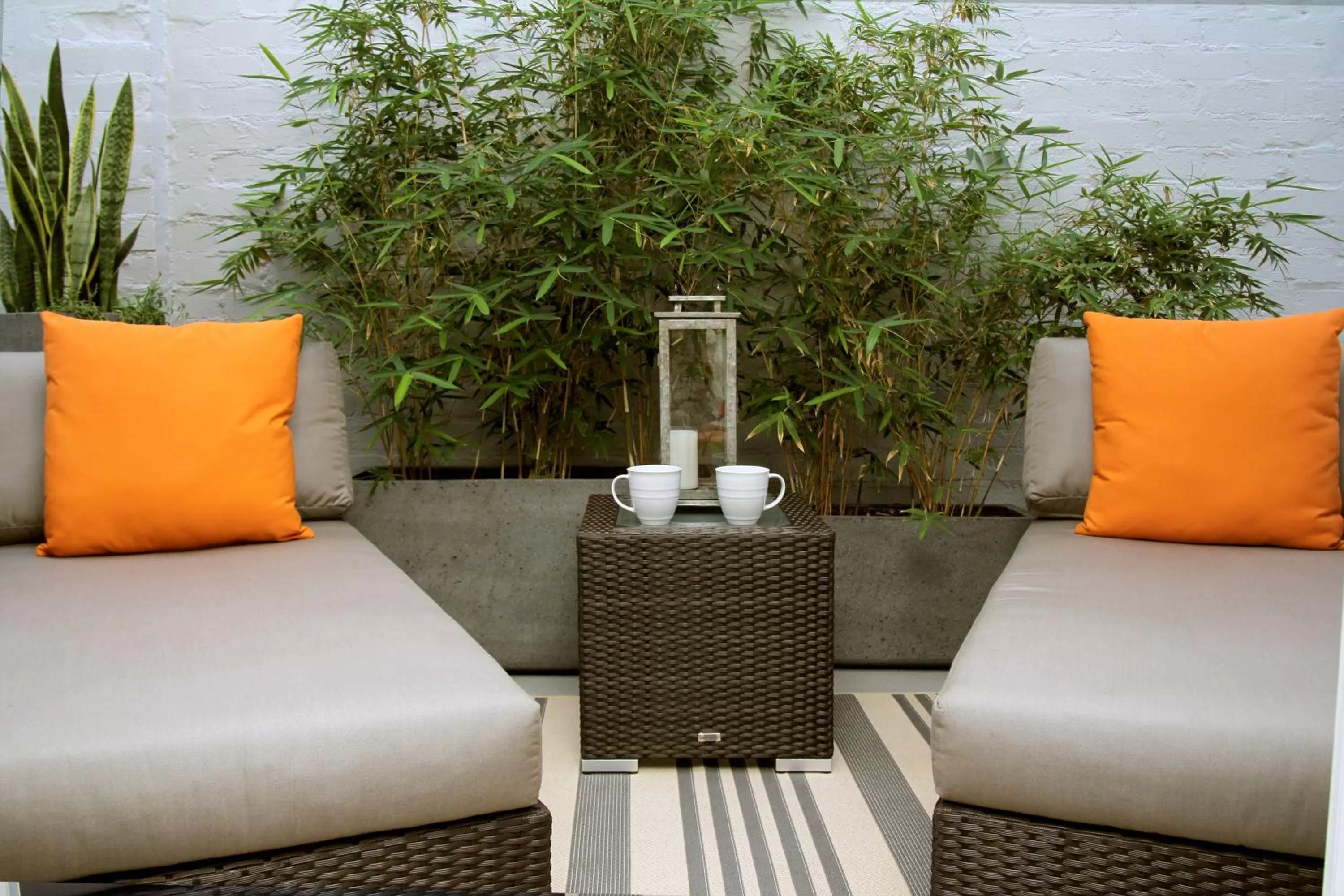 Patio in Catalina Island Inn