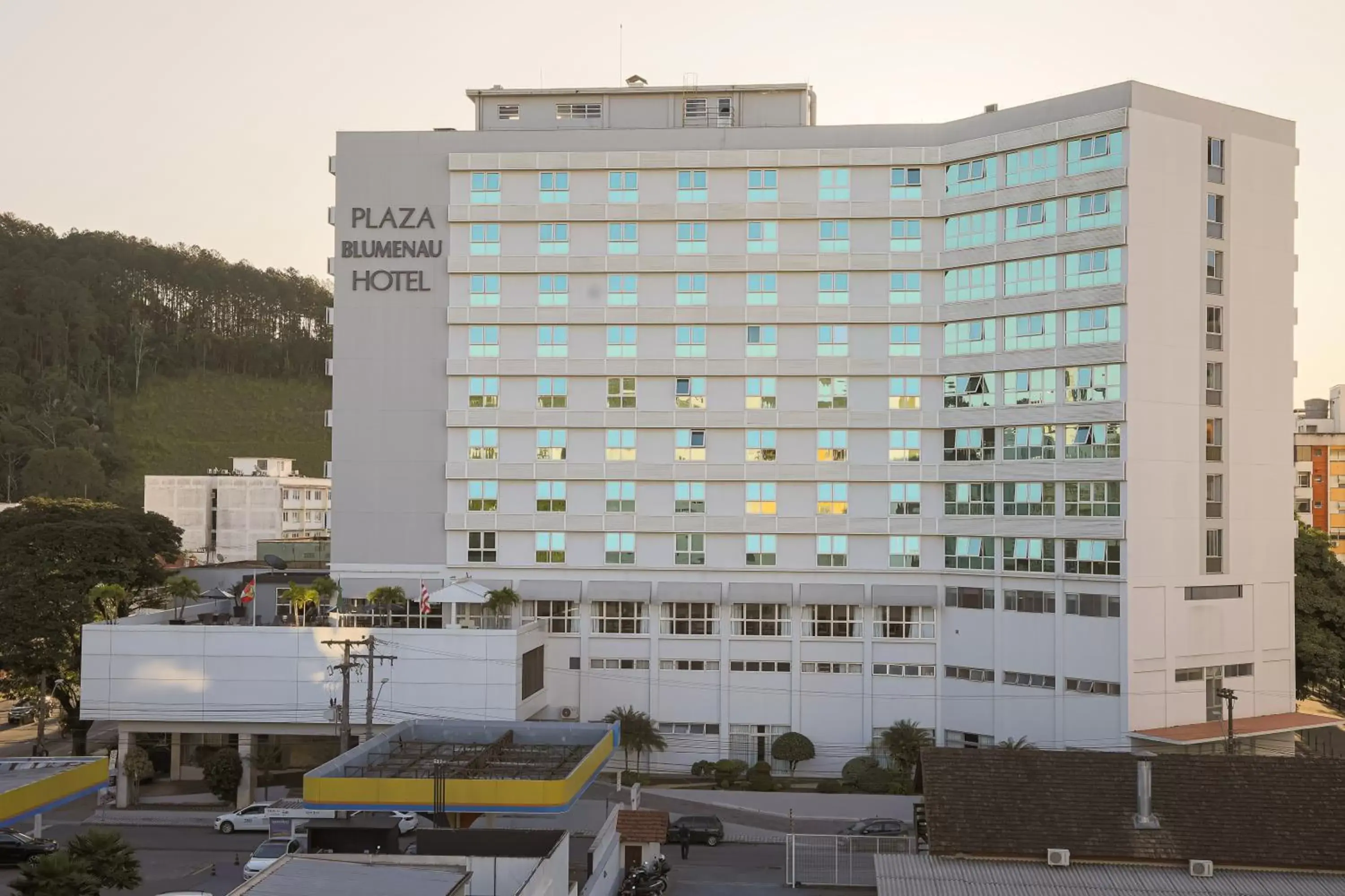 Property building in Plaza Blumenau Hotel Property building in Plaza Blumenau Hotel