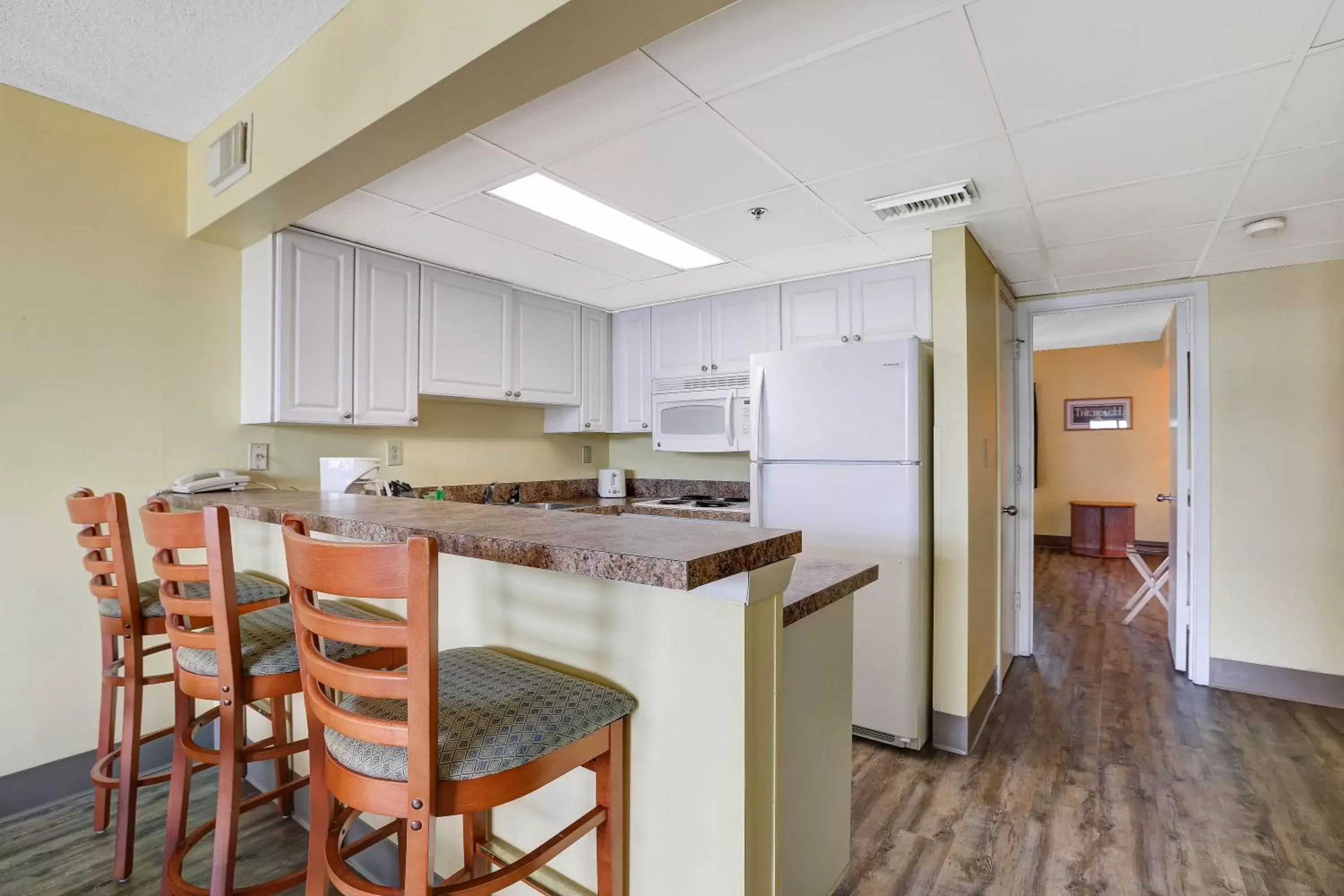 Kitchen or kitchenette, Kitchen/Kitchenette in Sand Dunes Resort & Suites