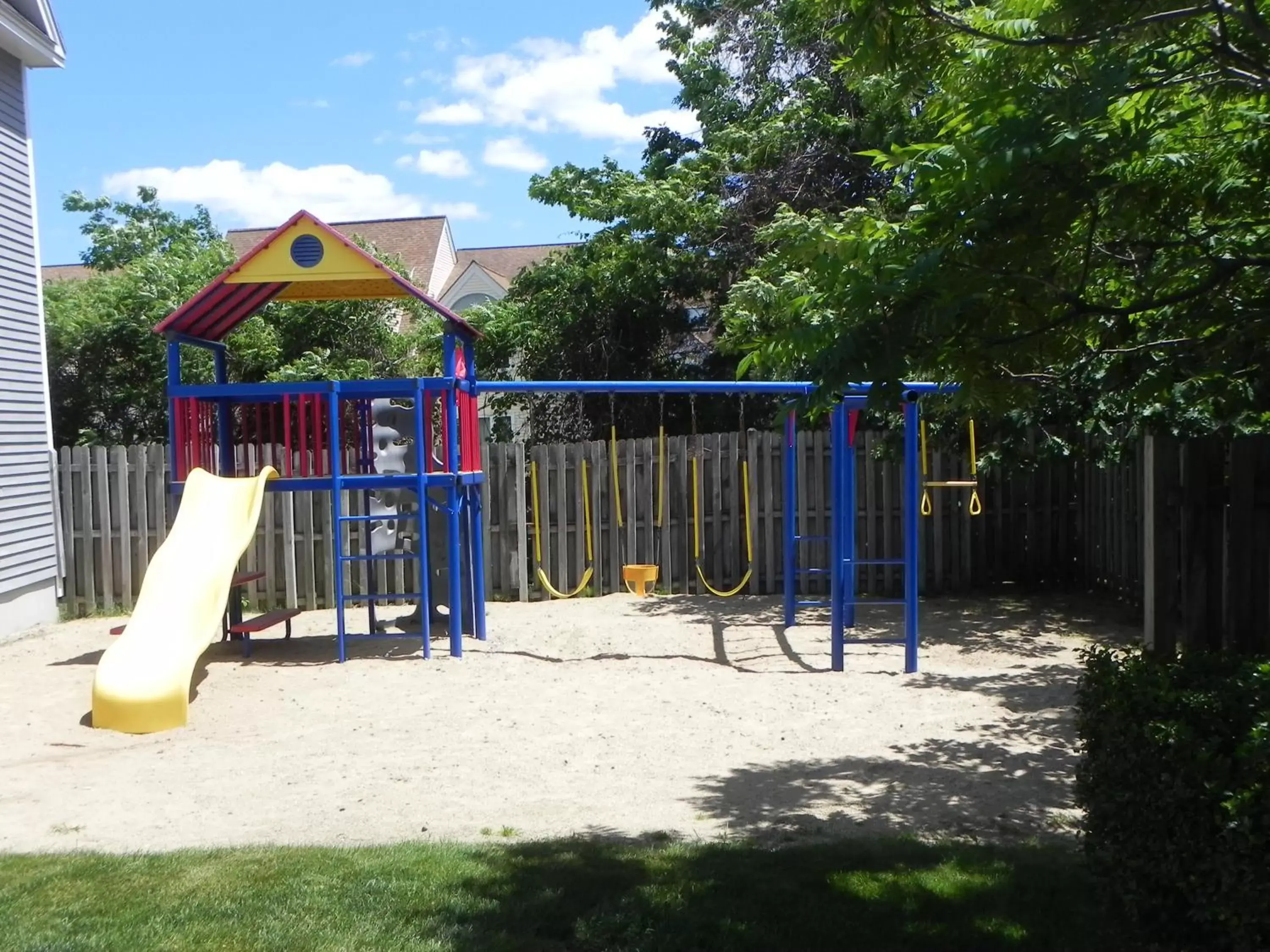 Area and facilities, Children's Play Area in Elmwood Resort Hotel
