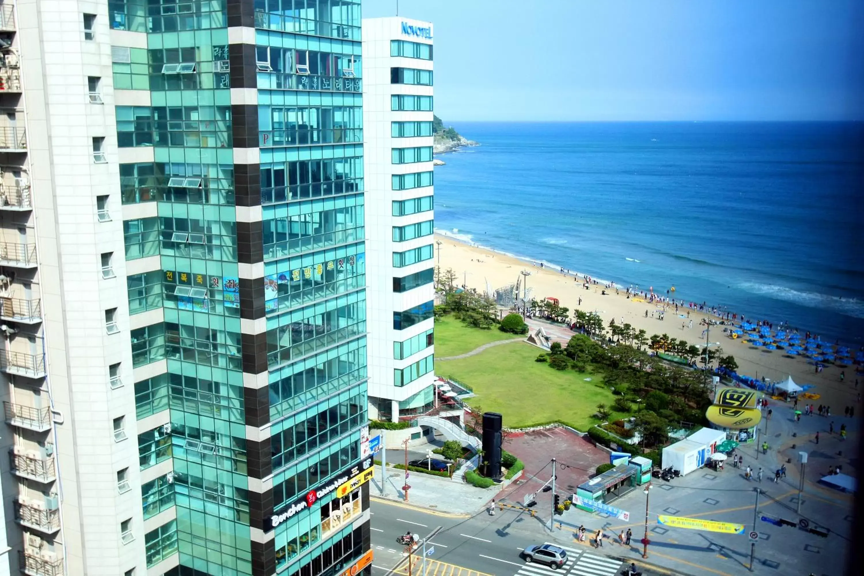 Property building, Bird's-eye View in Sunset Business Hotel