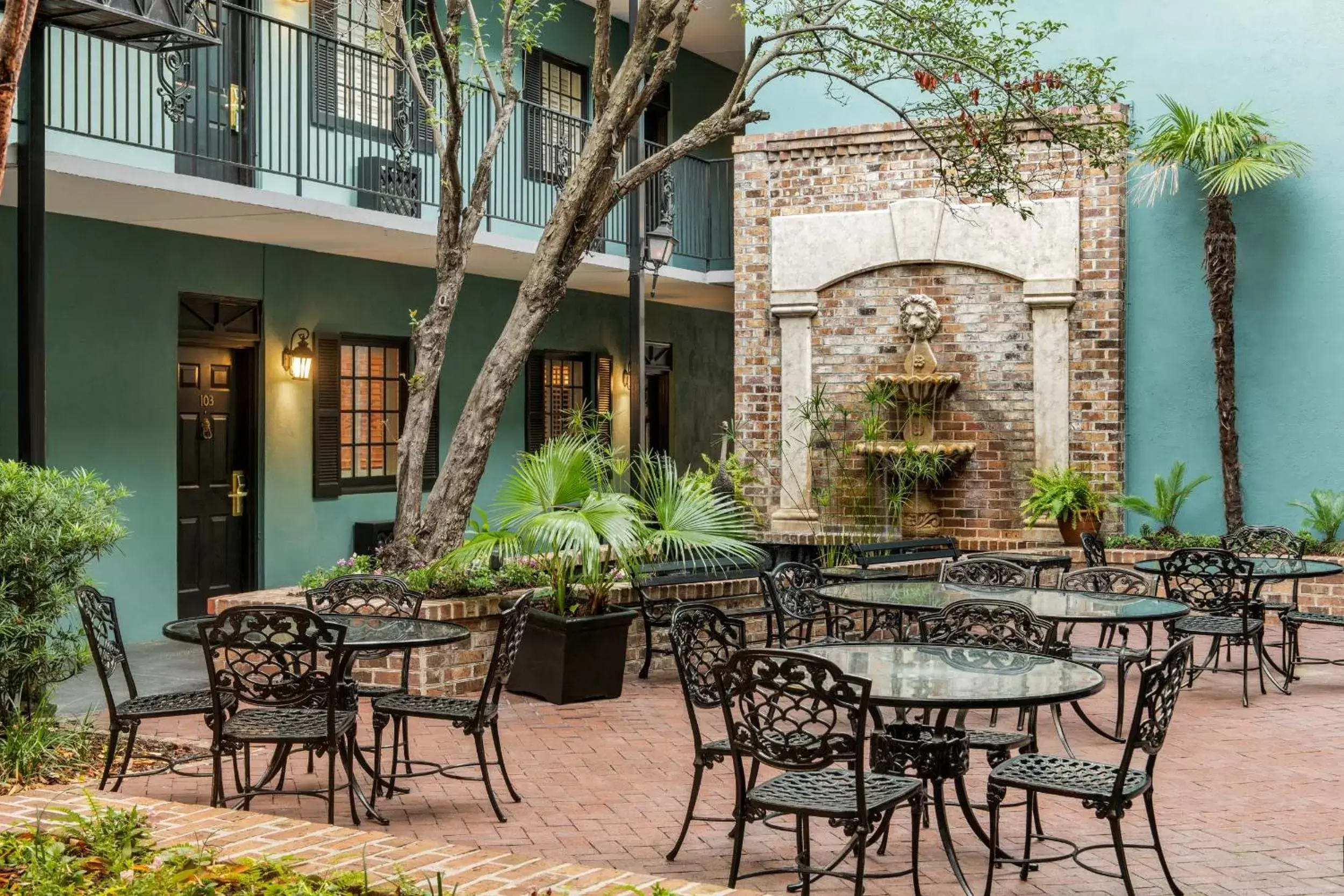 Inner courtyard view in Indigo Inn