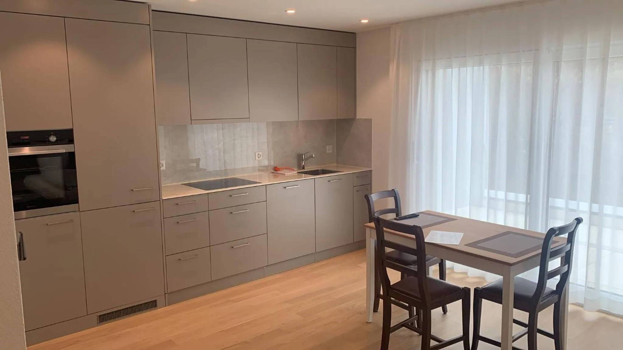 Kitchen or kitchenette in Swiss Star Zurich Oerlikon - Self Check-In