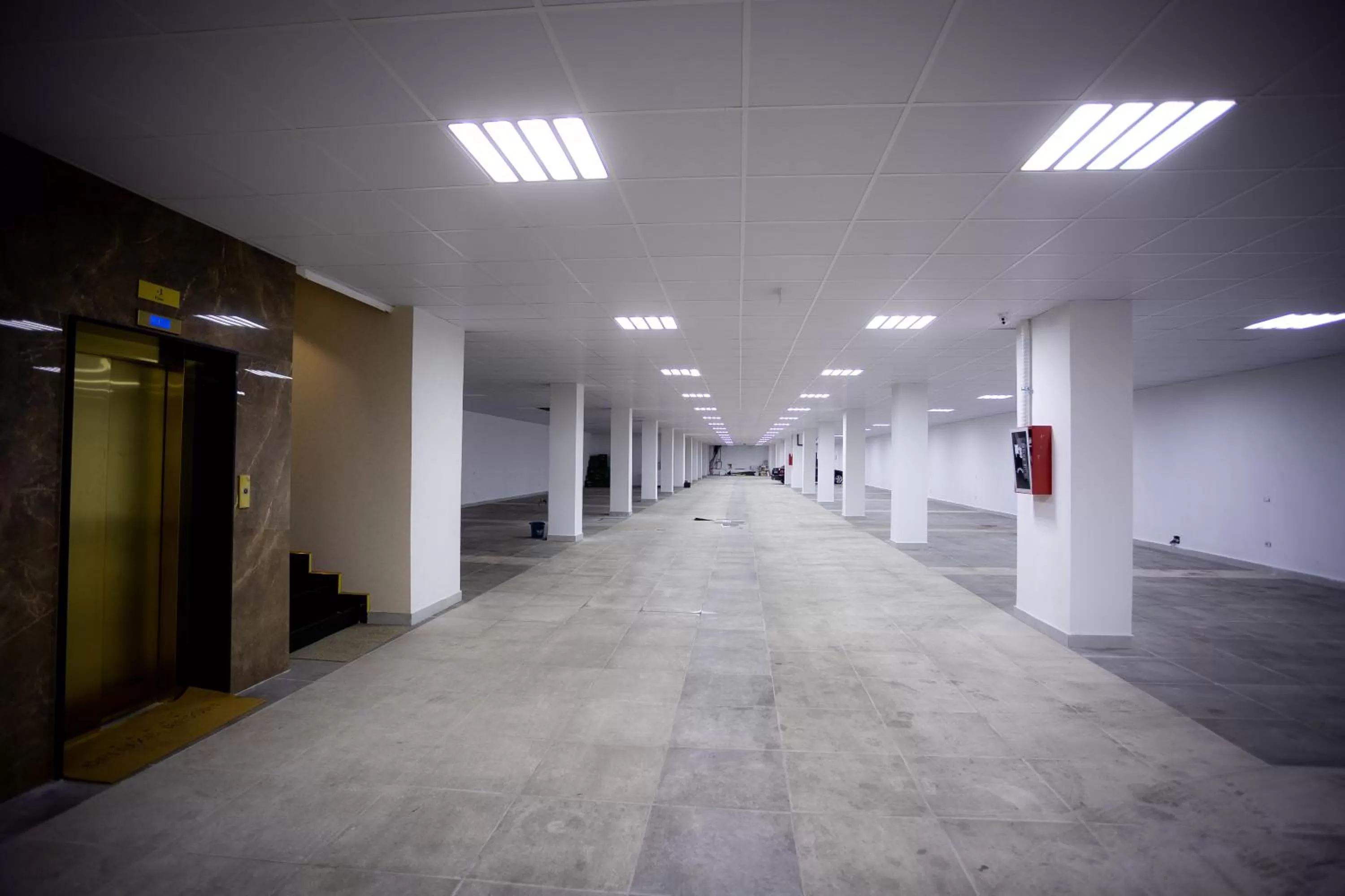 Parking in Deluxe Resort and SPA