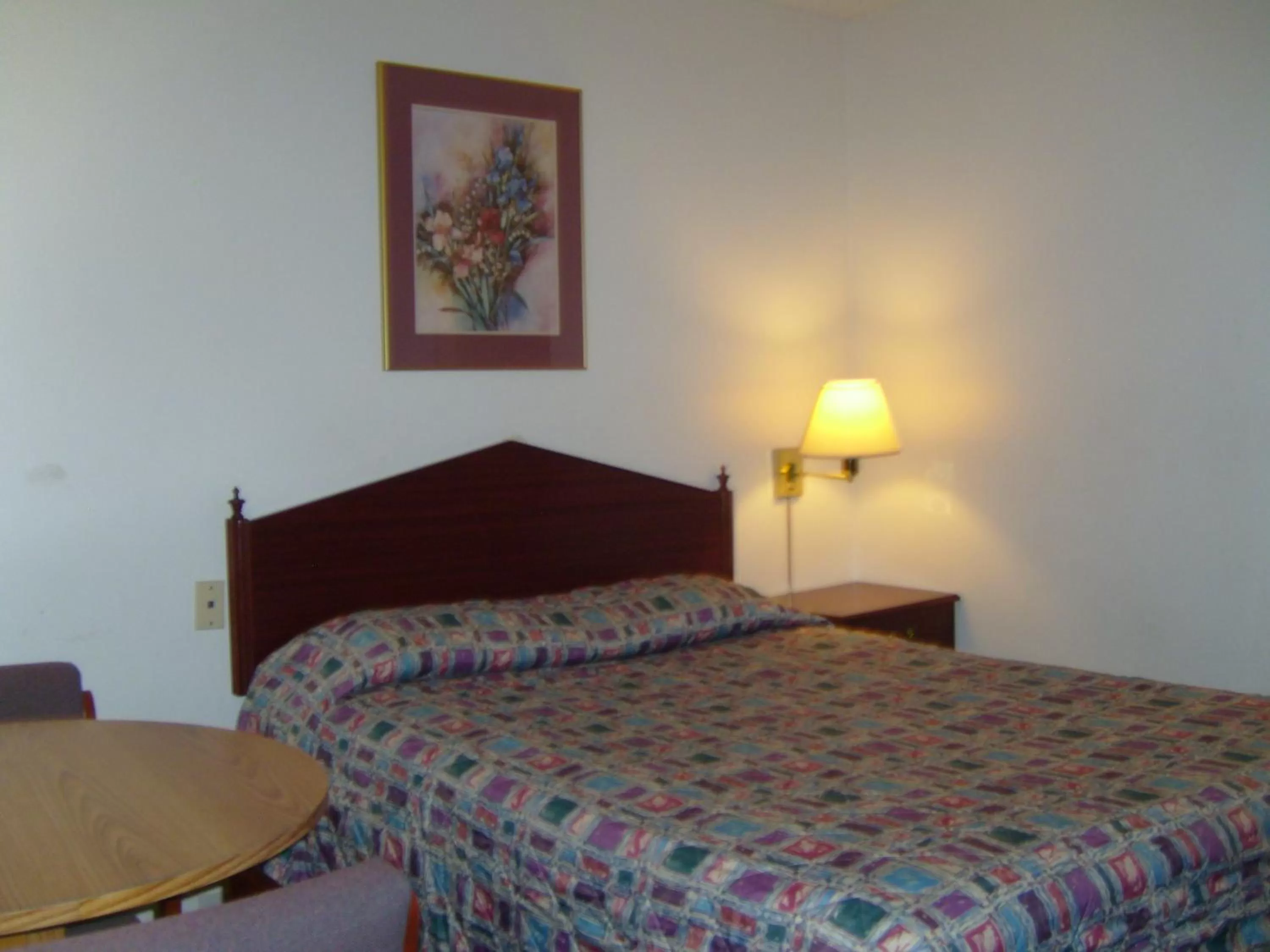 Other, Bed in Stagecoach Inn Motel